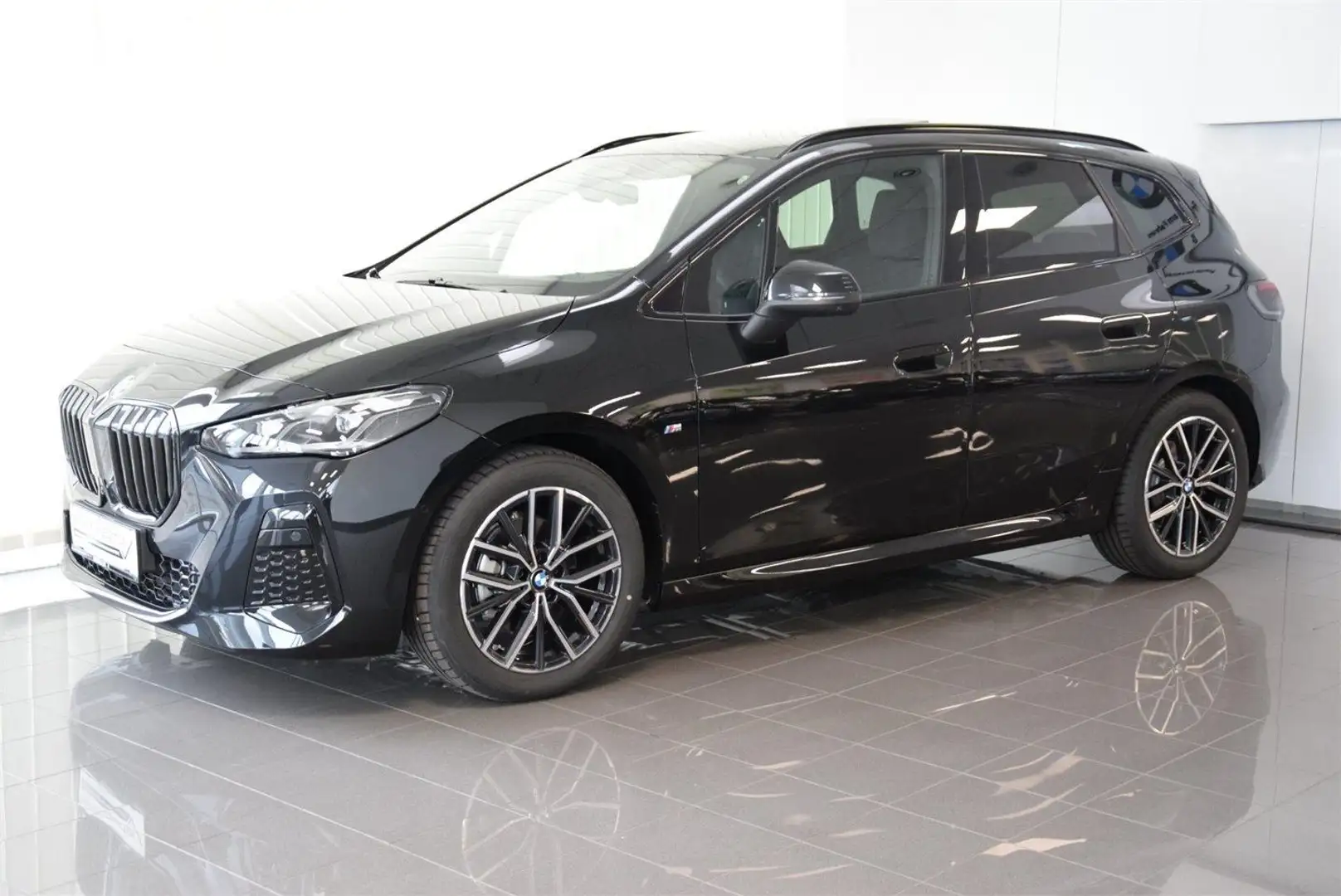 BMW 218 d Active Tourer Schwarz - 2