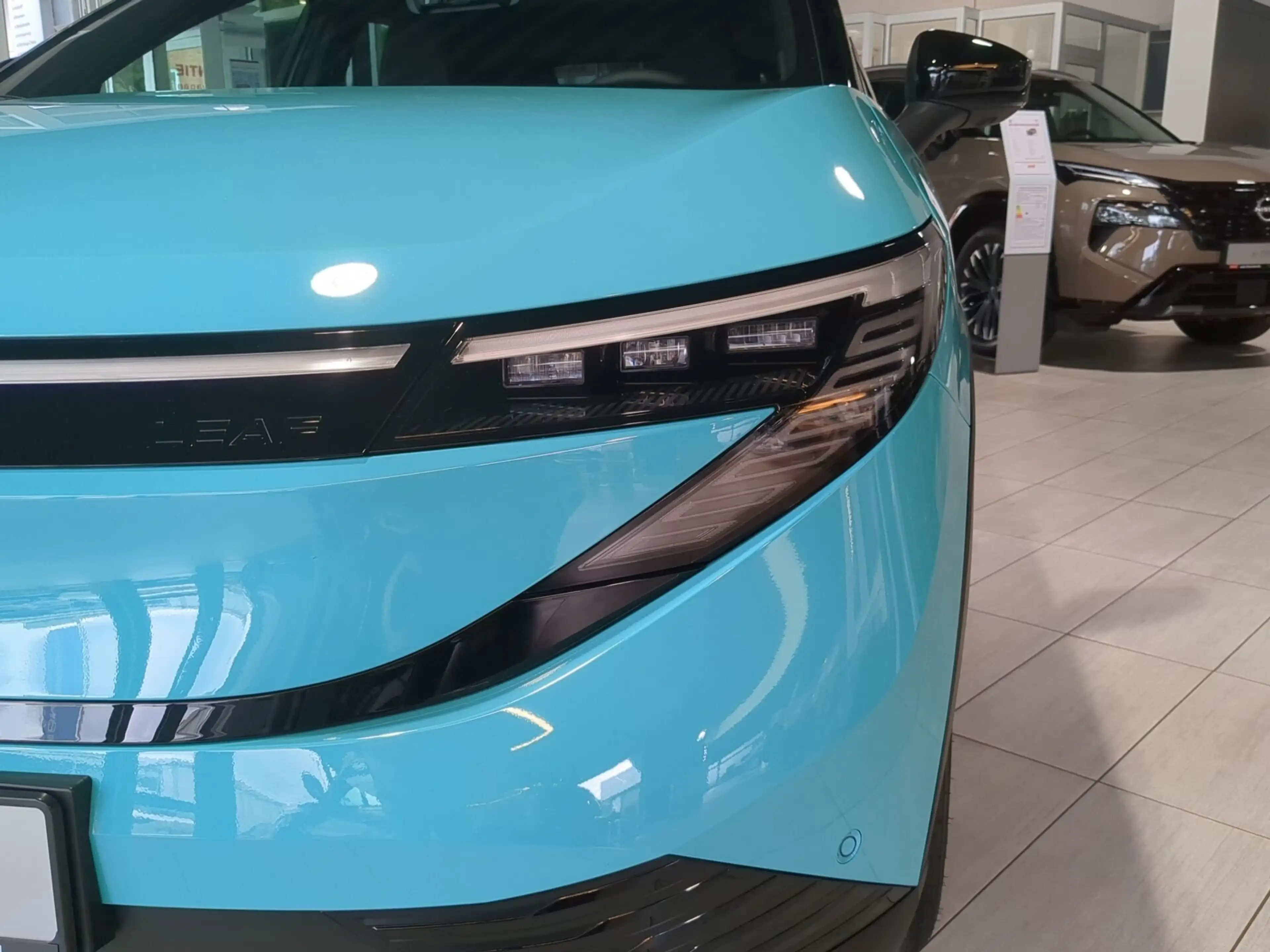 Nissan Leaf BEV W Advance ACC+AUT+Navi+Pano+SD+Winterp. — photo 7