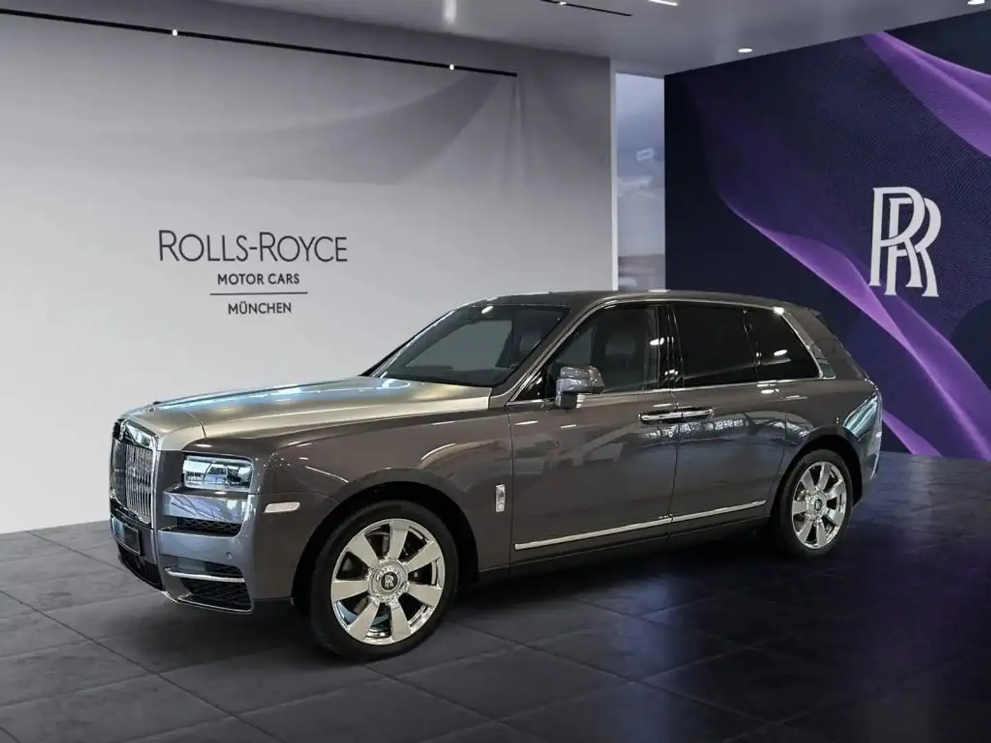 Rolls-Royce Cullinan *PROVENANCE* Grau - 1