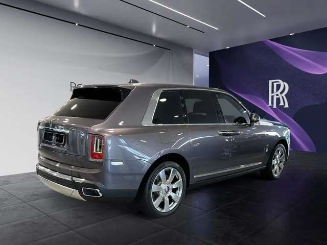 Rolls-Royce Cullinan *PROVENANCE*