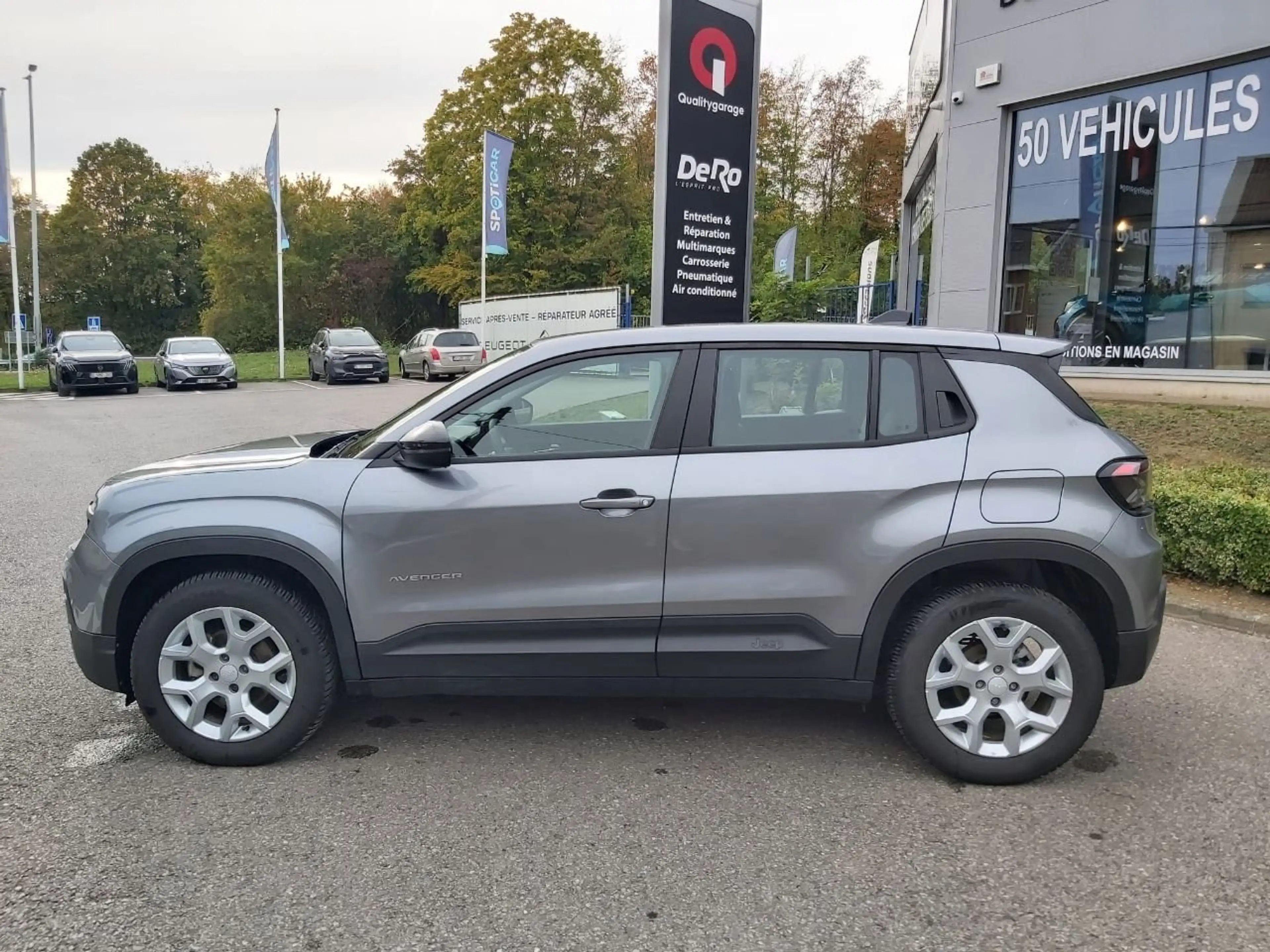 Jeep Avenger ALTITUDE 1.2 TURBO 100CH — photo 8