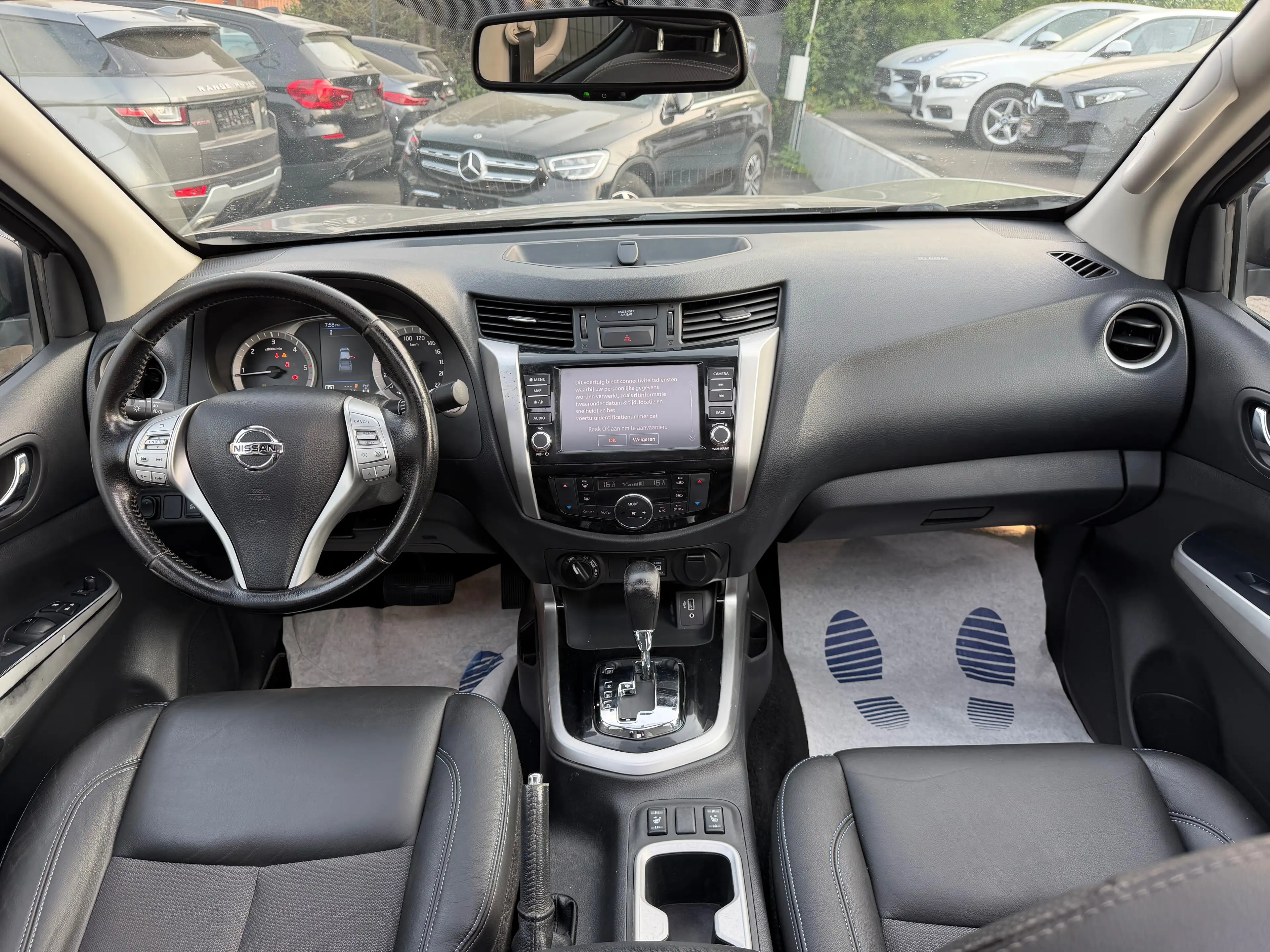 Nissan Navara 2.3 dCi 4WD New N-Guard — photo 14
