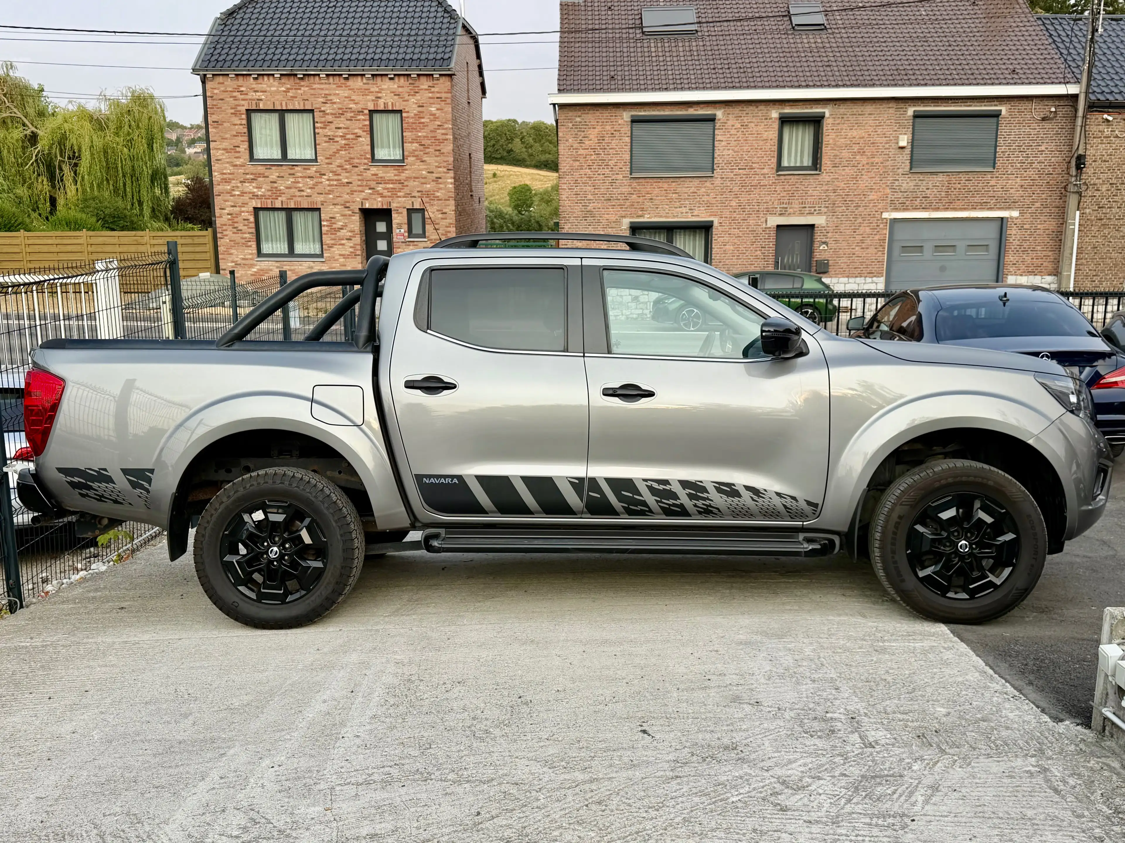 Nissan Navara 2.3 dCi 4WD New N-Guard — photo 6