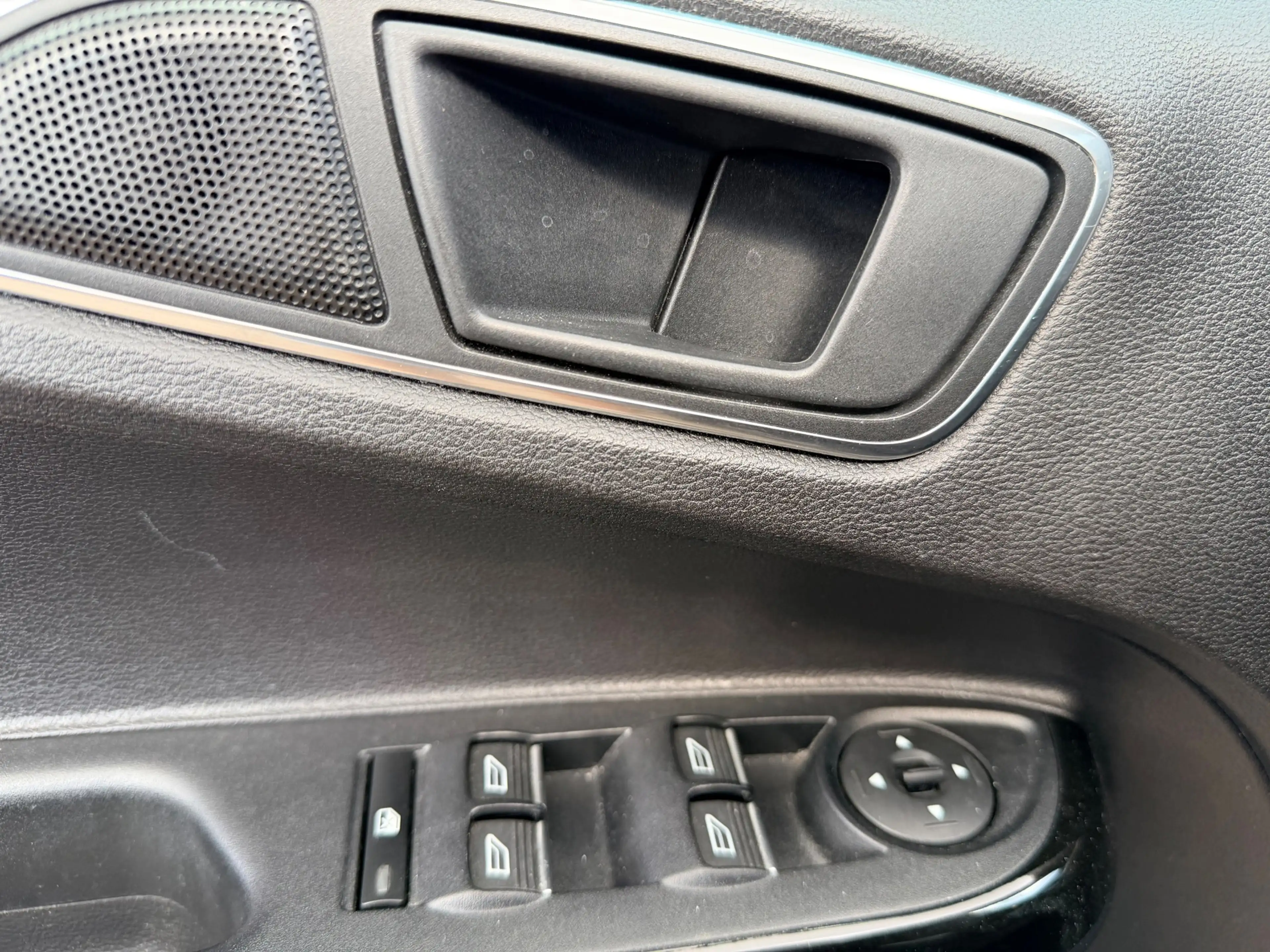 Ford B-Max 1.0 EcoBoost Titanium — photo 5
