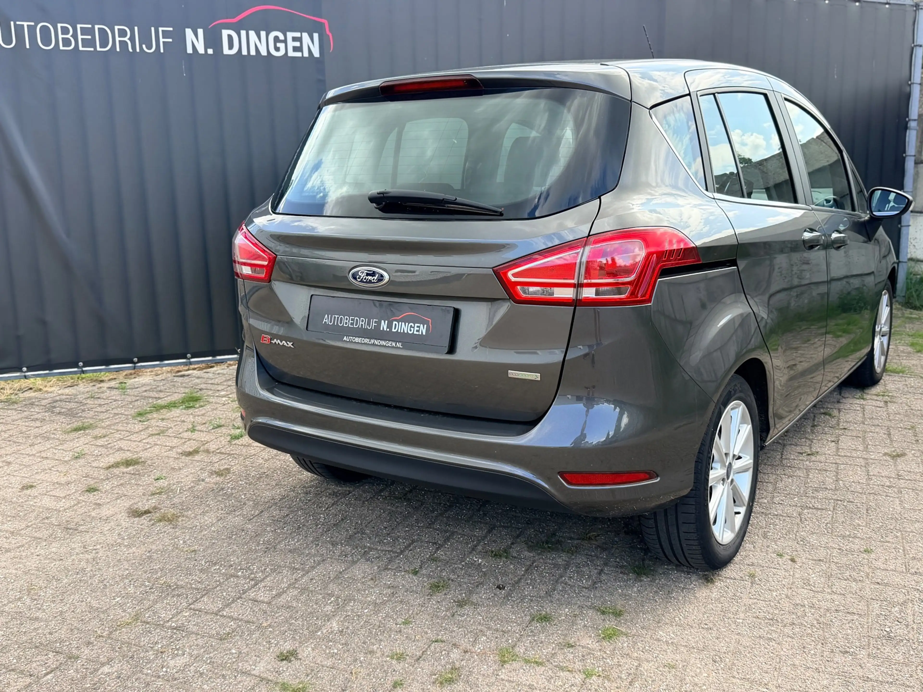Ford B-Max 1.0 EcoBoost Titanium — photo 13