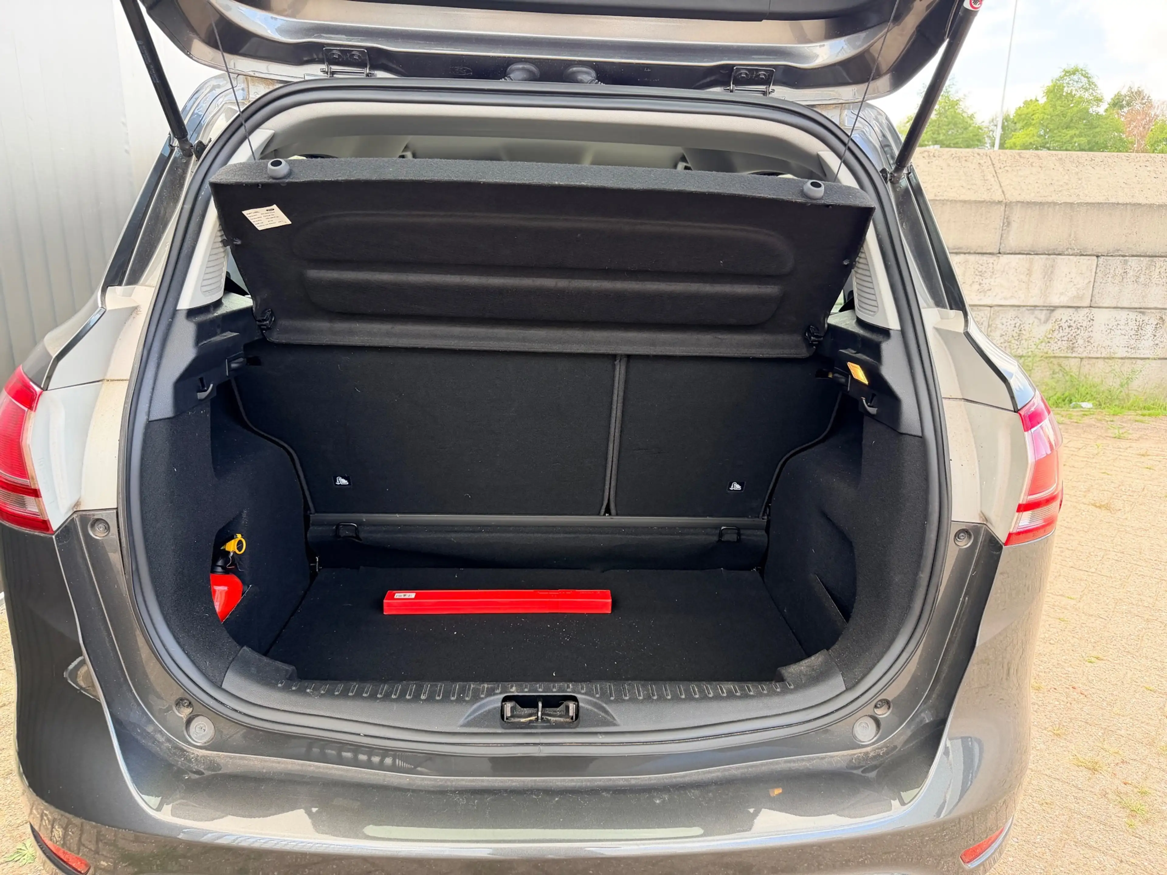 Ford B-Max 1.0 EcoBoost Titanium — photo 10