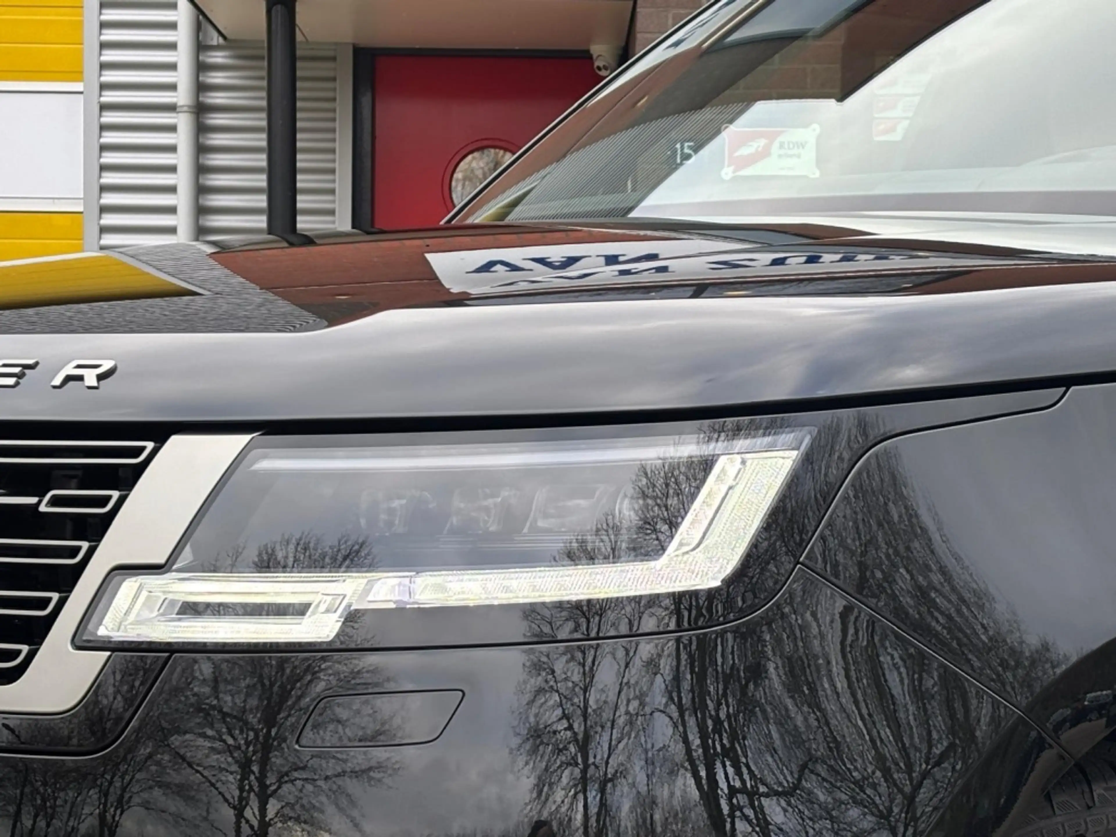 Land Rover Range Rover P460e HSE Panorama Clearsight 22" Trekhaak Massage — photo 9