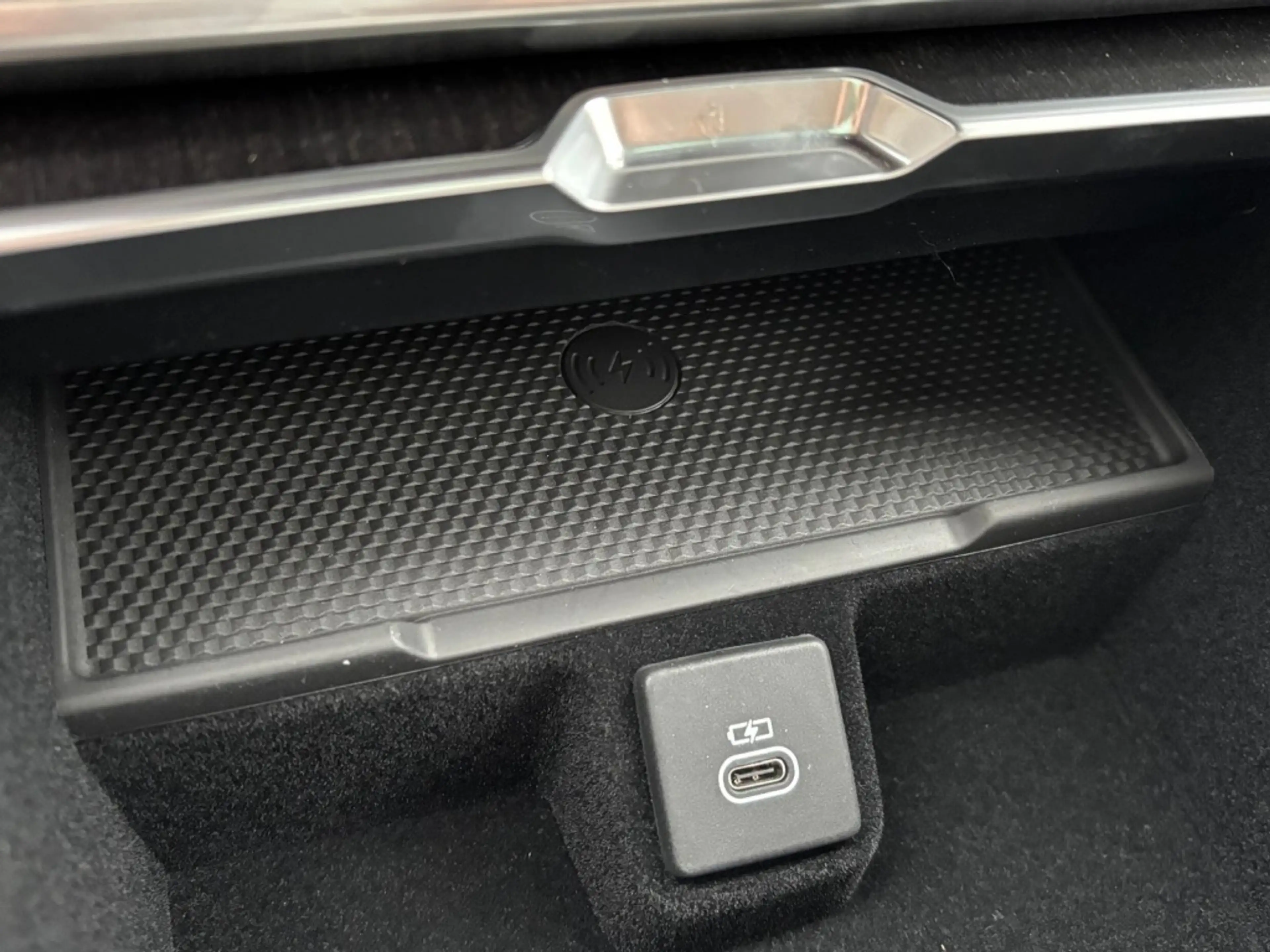 Land Rover Range Rover P460e HSE Panorama Clearsight 22" Trekhaak Massage — photo 24