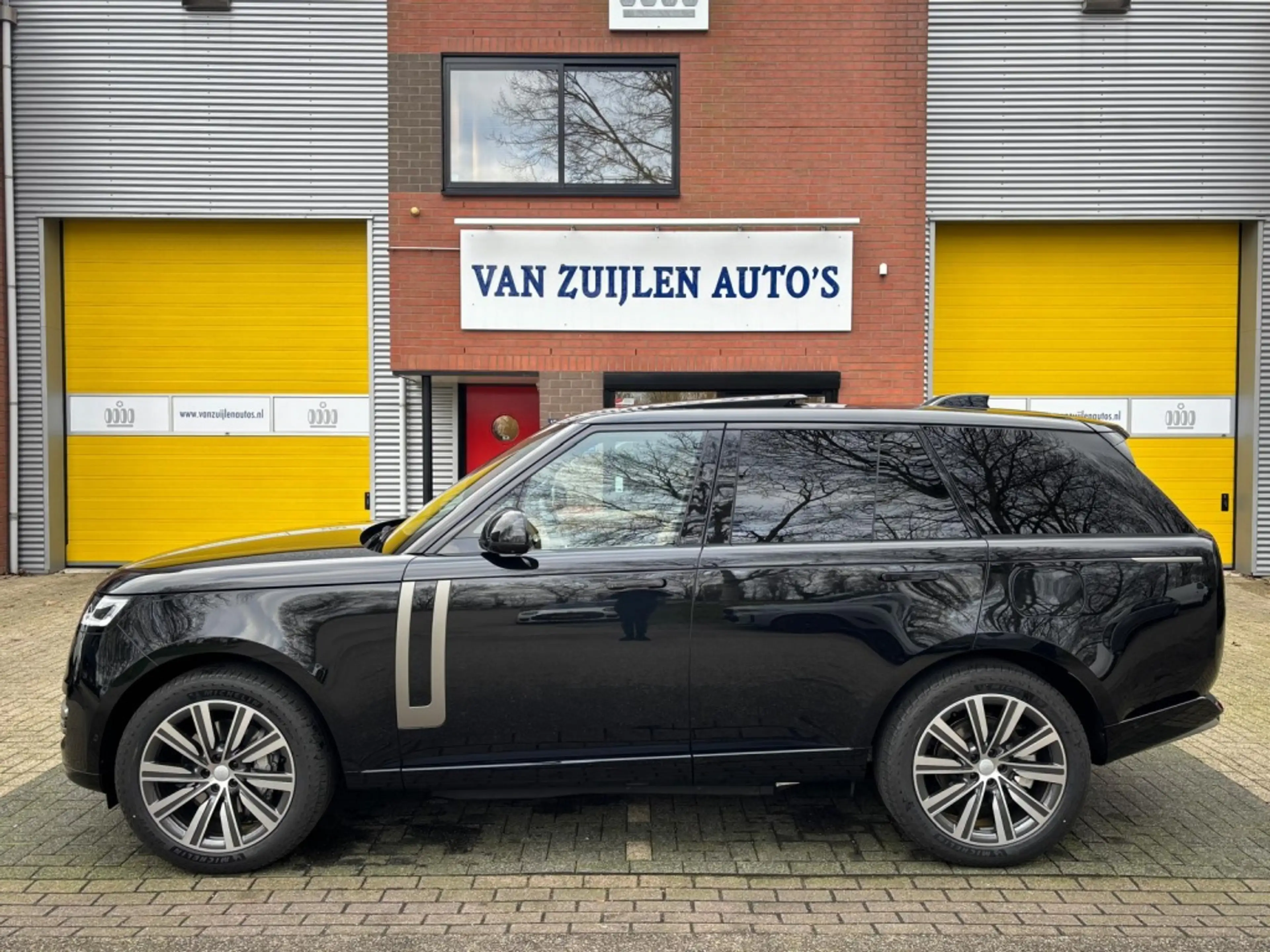 Land Rover Range Rover P460e HSE Panorama Clearsight 22" Trekhaak Massage — photo 3