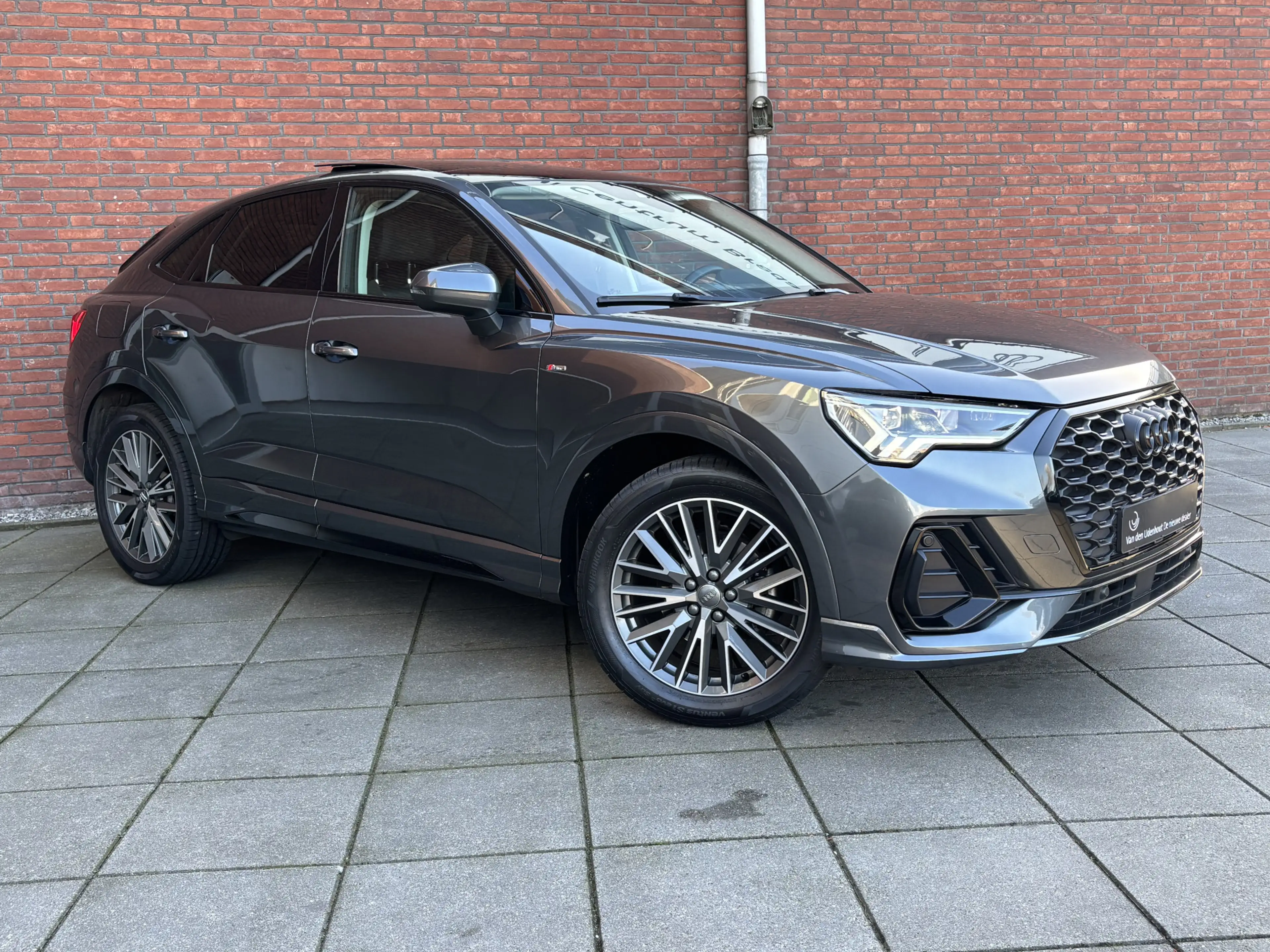 Audi Q3 Sportback 35 TFSI Pro Line S Panoramadak,Achteruir — photo 3