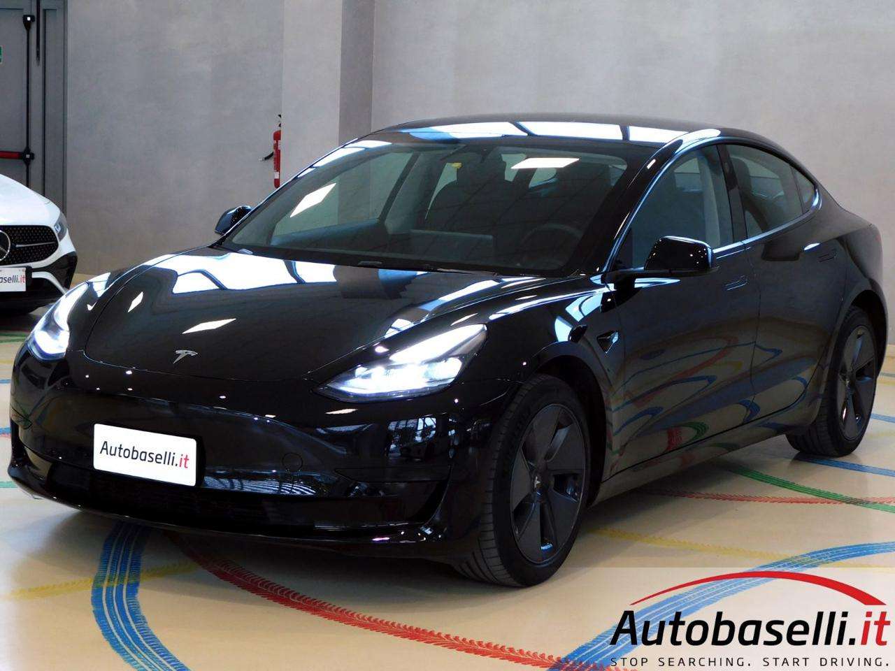 Tesla Model 3 RWD 300CV RESTYLING 491KM AUTONOMIA Pompa di Calor