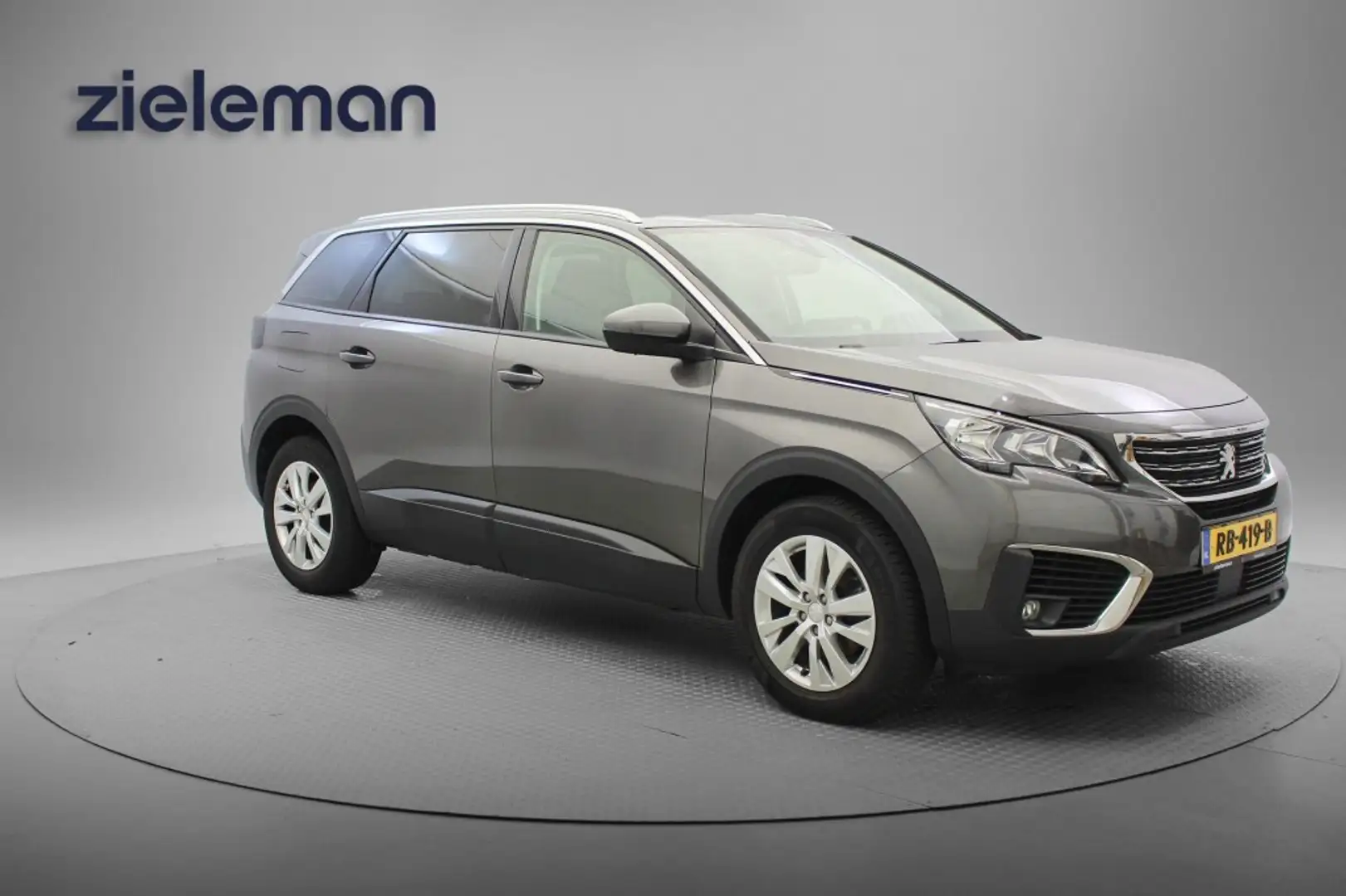 Peugeot 5008 1.2 PureTech Executive 7 Persoons - Carplay, Cruis Grigio - 1