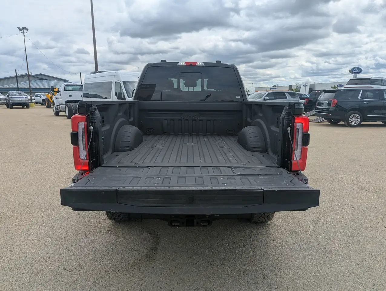 Ford F 350 снимка Ford F 350