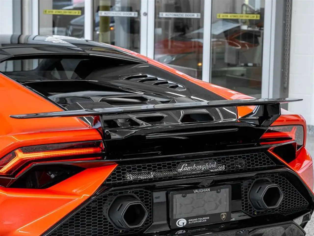 Lamborghini Huracán снимка Lamborghini Huracán