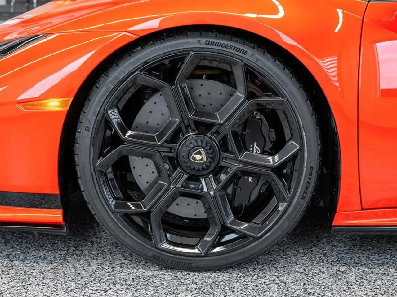 Lamborghini Huracán снимка Lamborghini Huracán