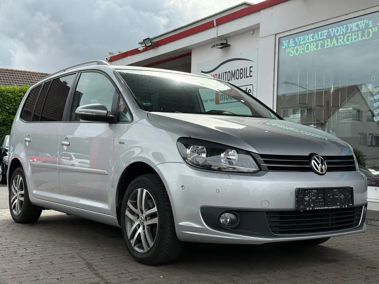 Volkswagen Touran Life KLIMA/SHZ/PDC/ALUS/TEMPOMAT Silber - 1