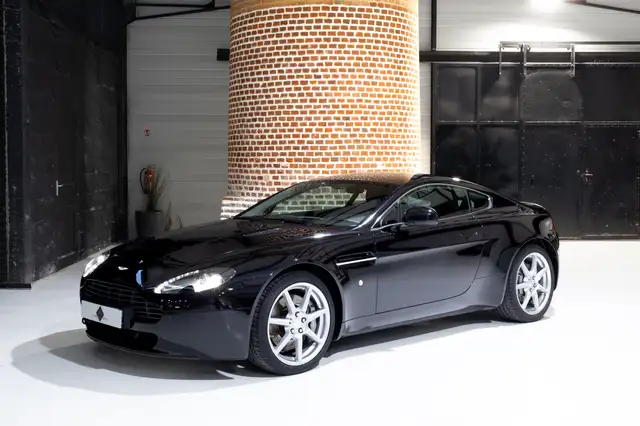Aston Martin V8 Vantage 4.7L 426 CH 1ERE MAIN - Origine France
