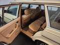 Mercedes-Benz 300 TD wagon Beige - thumbnail 33