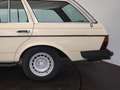 Mercedes-Benz 300 TD wagon Beige - thumbnail 11