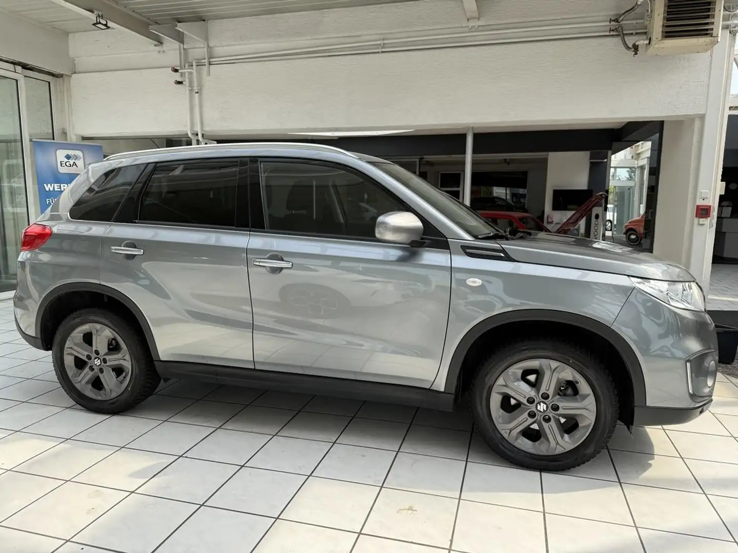 Suzuki Vitara 1.6 Comfort 4x4 - 2