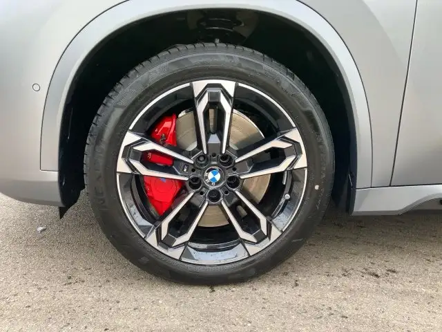 BMW iX1 xDrive30 U11 Ansicht 8