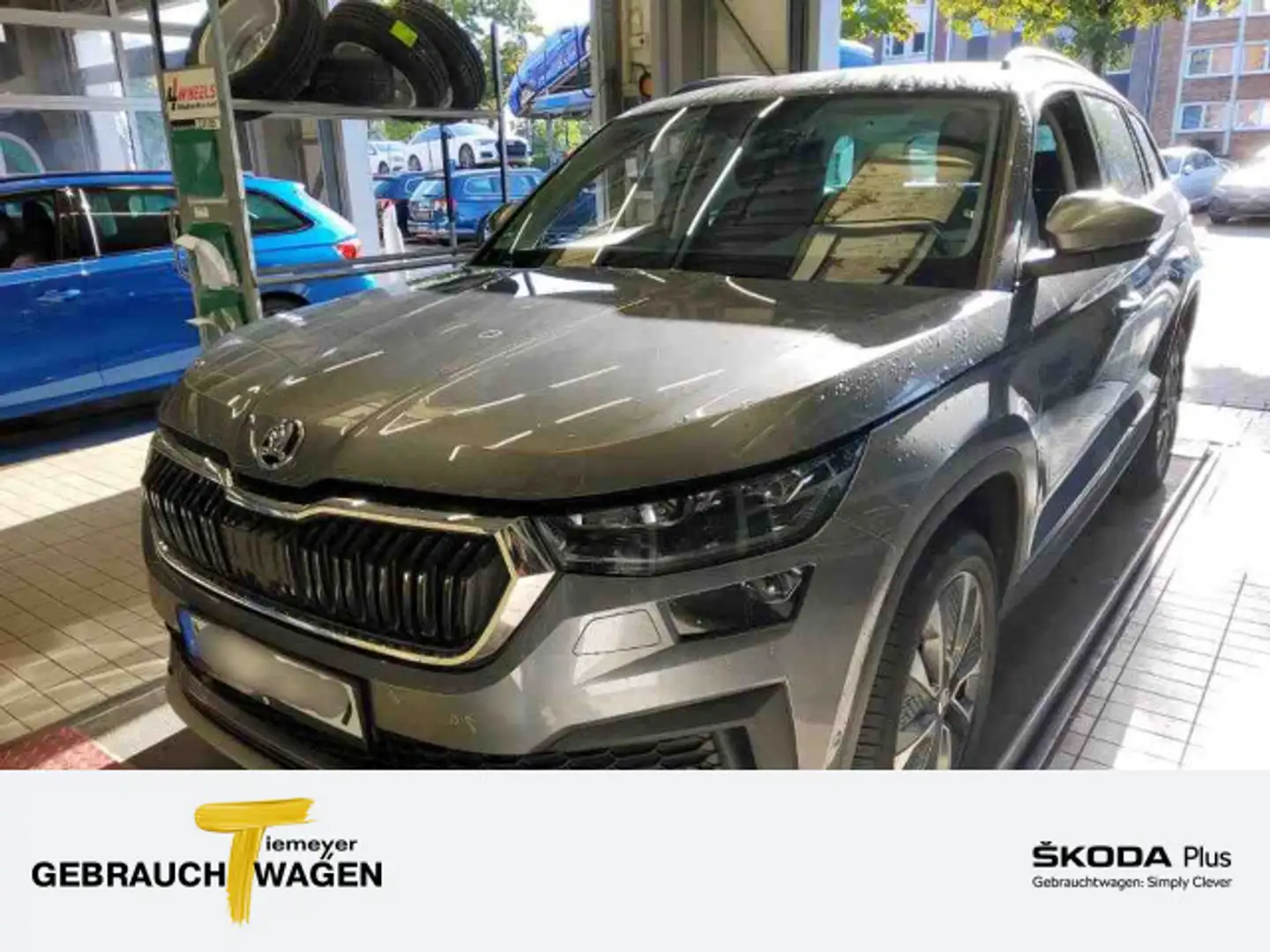 Skoda Kodiaq 2.0 TDI AMBITION LM19 KAMERA NAVI MATRIX Grau - 1