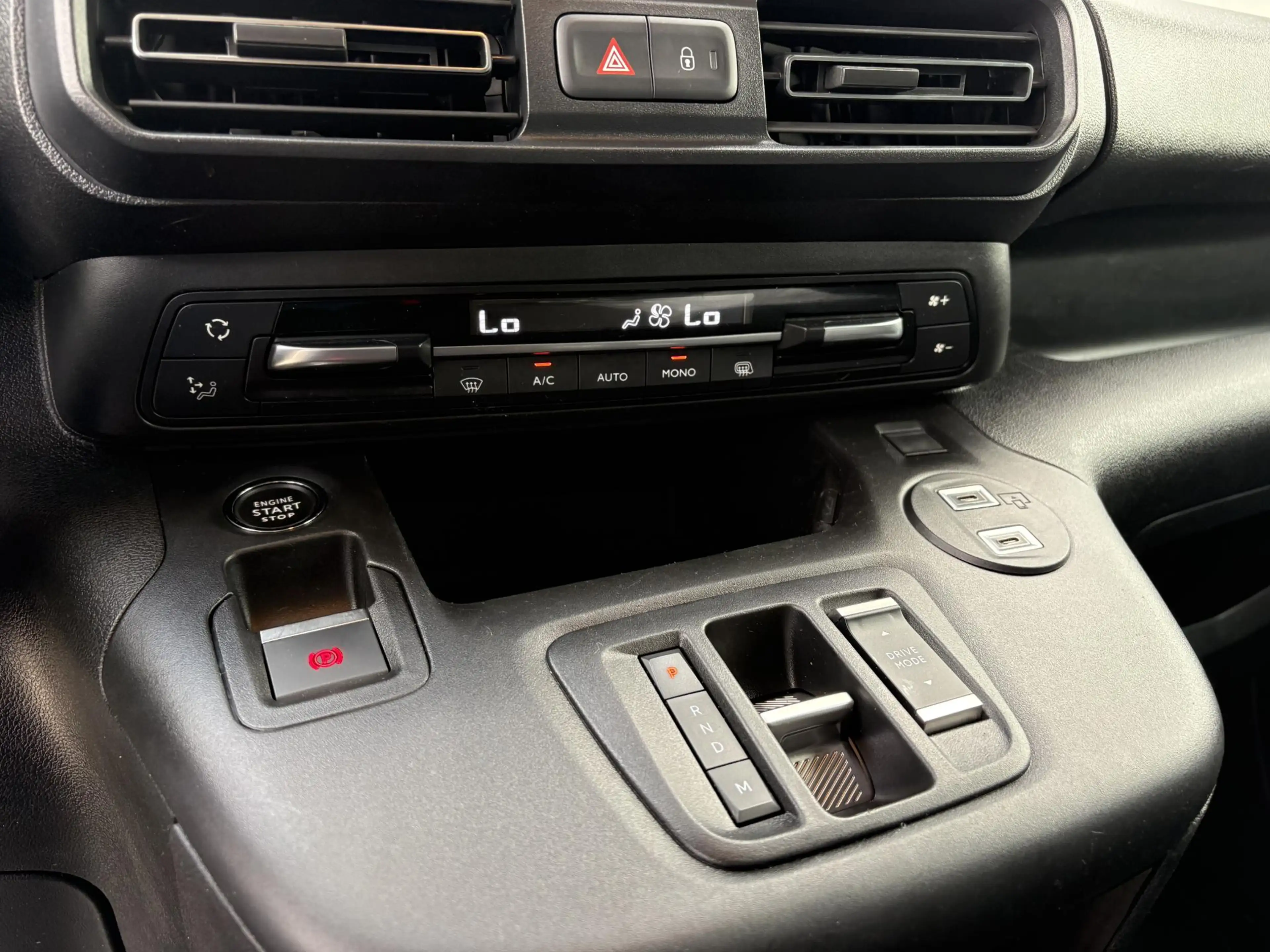 Peugeot Partner 1.5 BlueHDi 130 EAT8 S&S L2 | Automaat | Camera | — photo 13