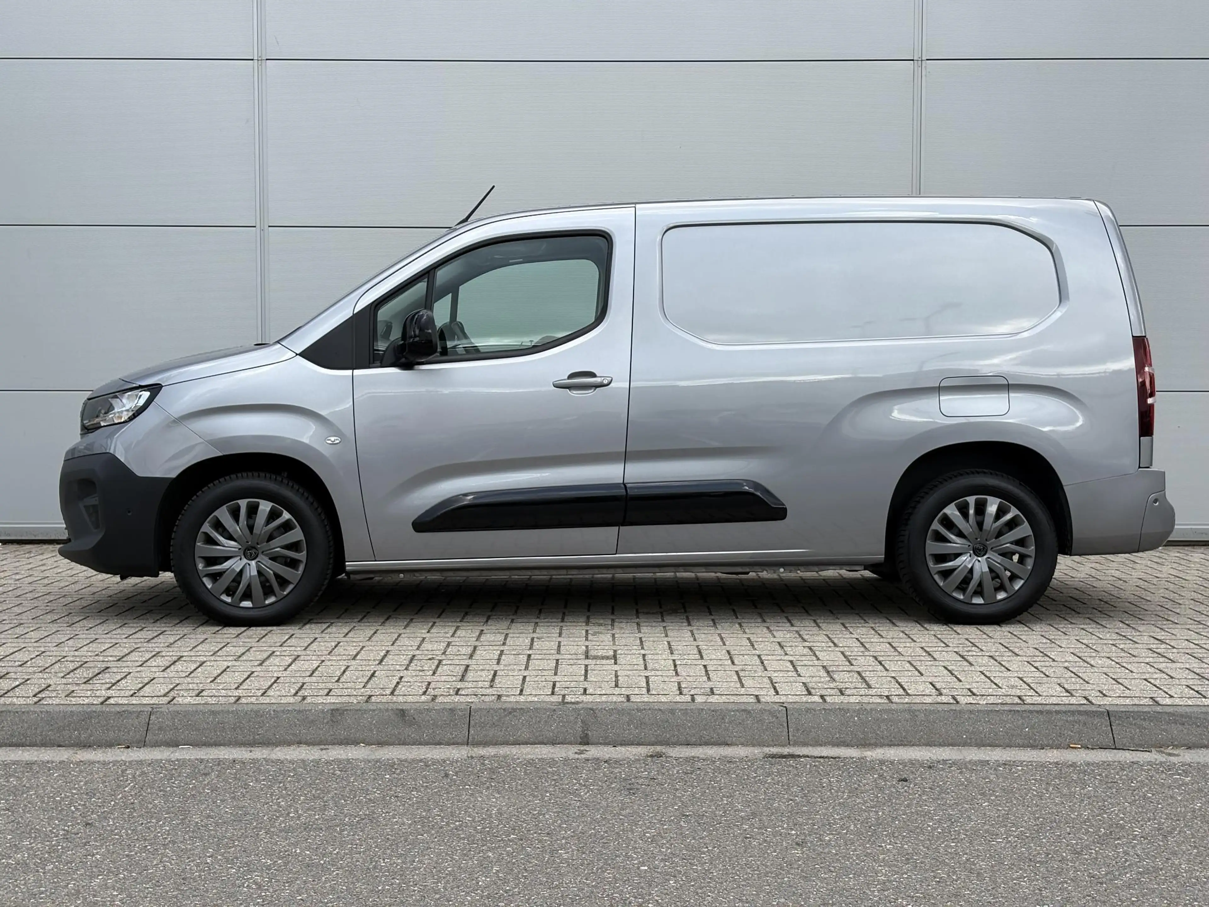 Peugeot Partner 1.5 BlueHDi 130 EAT8 S&S L2 | Automaat | Camera | — photo 3