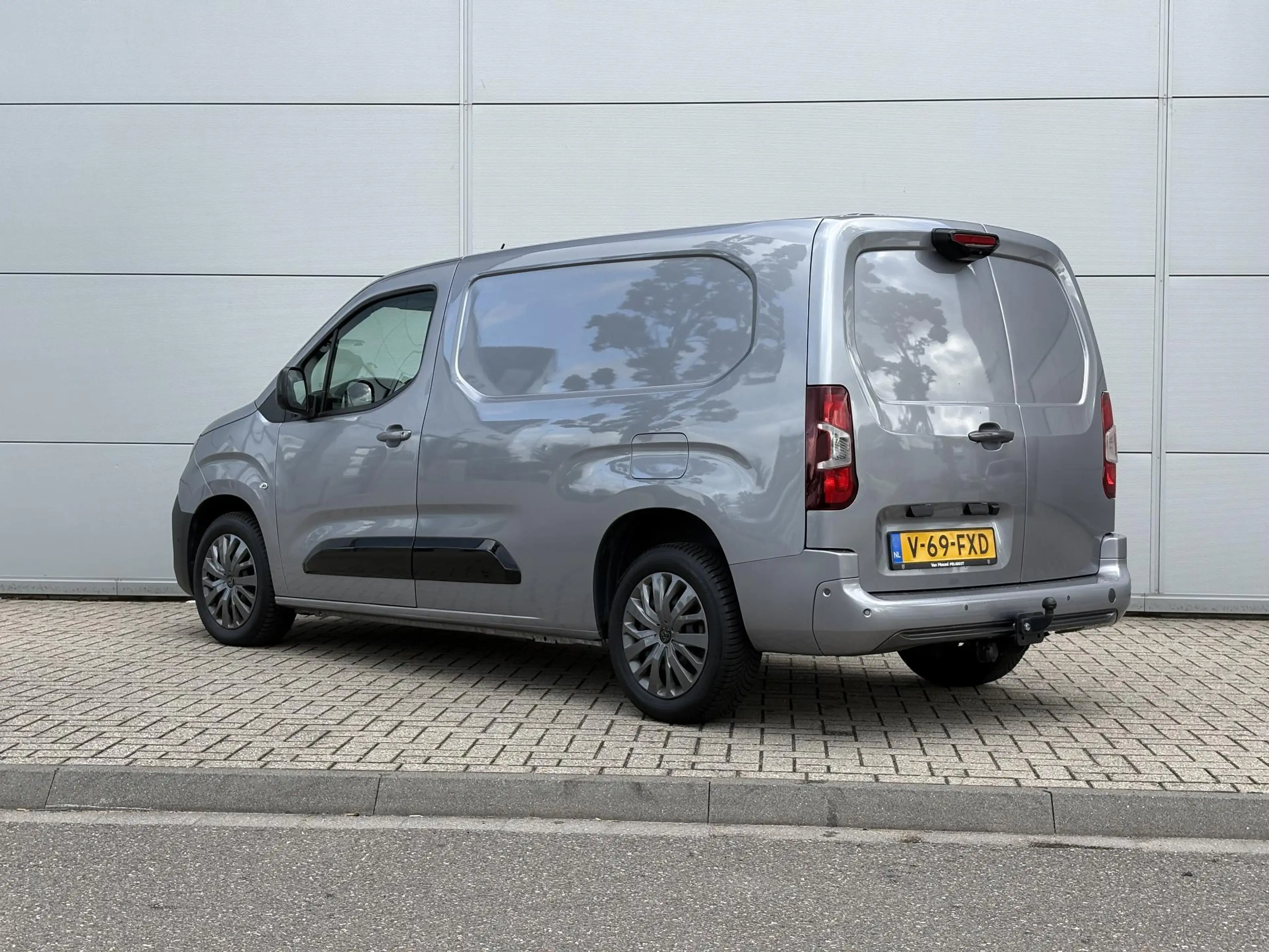 Peugeot Partner 1.5 BlueHDi 130 EAT8 S&S L2 | Automaat | Camera | — photo 4