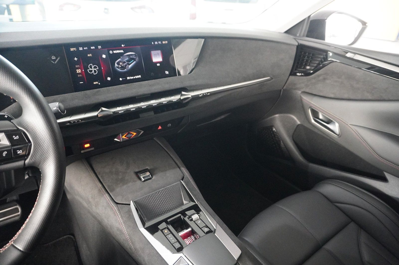 DS Automobiles DS 4 DS 4 E-Tense PERFORM. LINE PHEV NAVI/LED/SHZ — photo 26