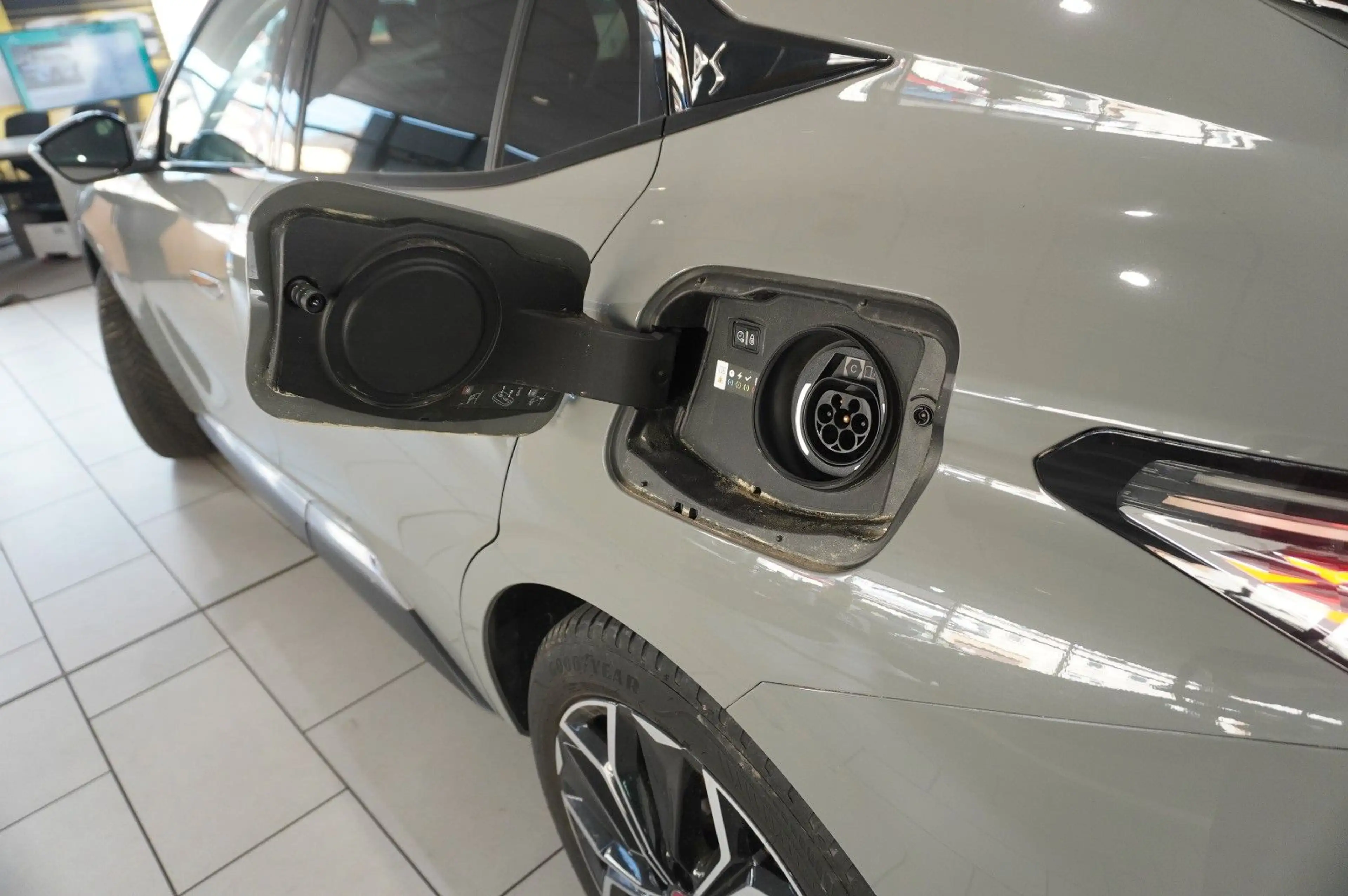 DS Automobiles DS 4 DS 4 E-Tense PERFORM. LINE PHEV NAVI/LED/SHZ — photo 14