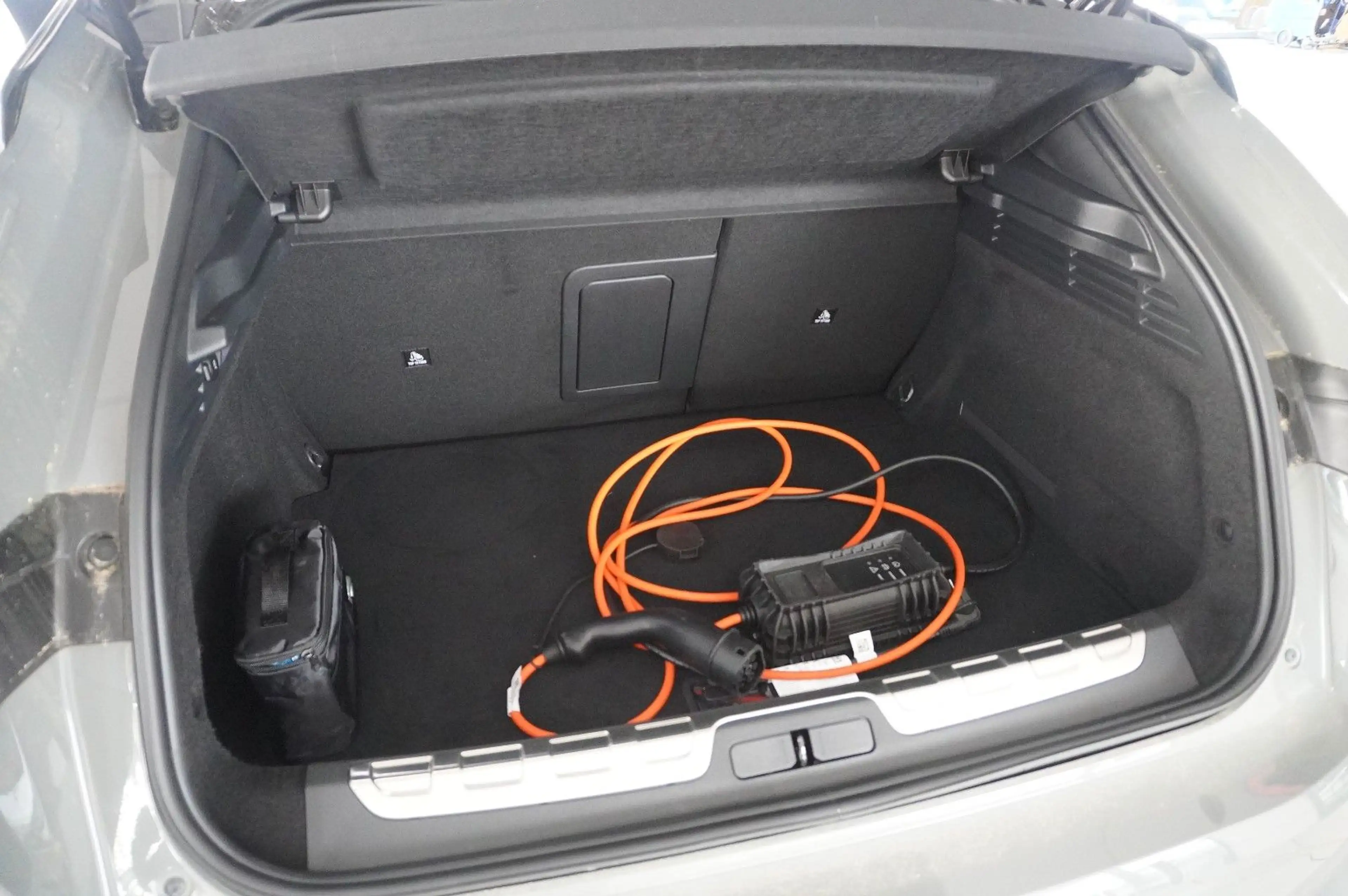 DS Automobiles DS 4 DS 4 E-Tense PERFORM. LINE PHEV NAVI/LED/SHZ — photo 13