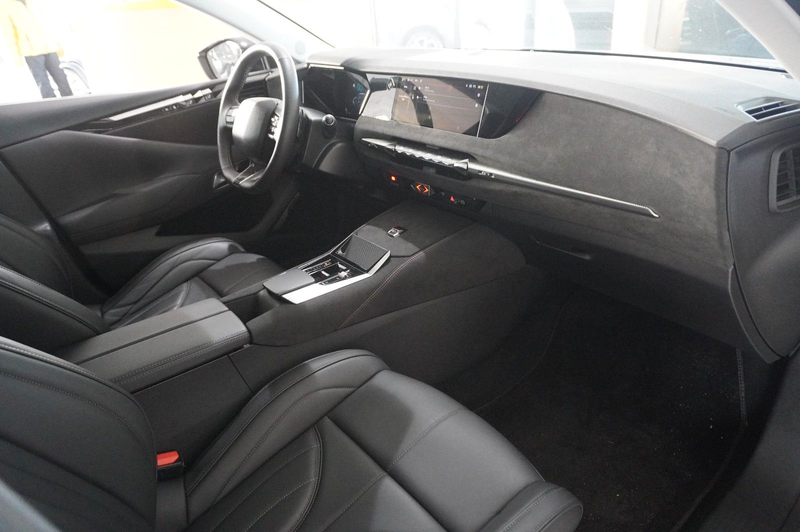 DS Automobiles DS 4 DS 4 E-Tense PERFORM. LINE PHEV NAVI/LED/SHZ — photo 42