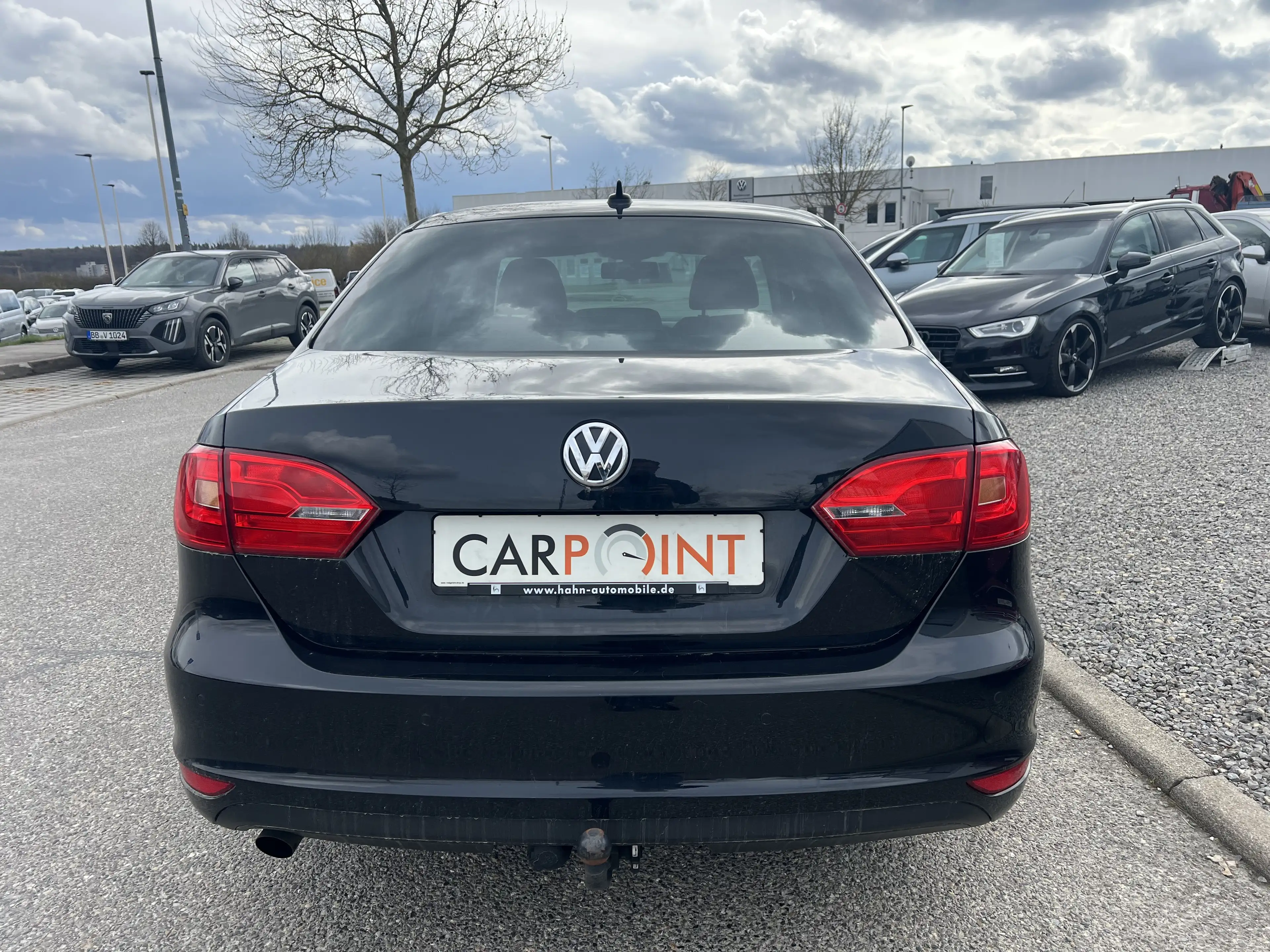 Volkswagen Jetta *1,6TDi*Automatik*Navi*Leder*ALU*TÜV*AHK* — photo 5