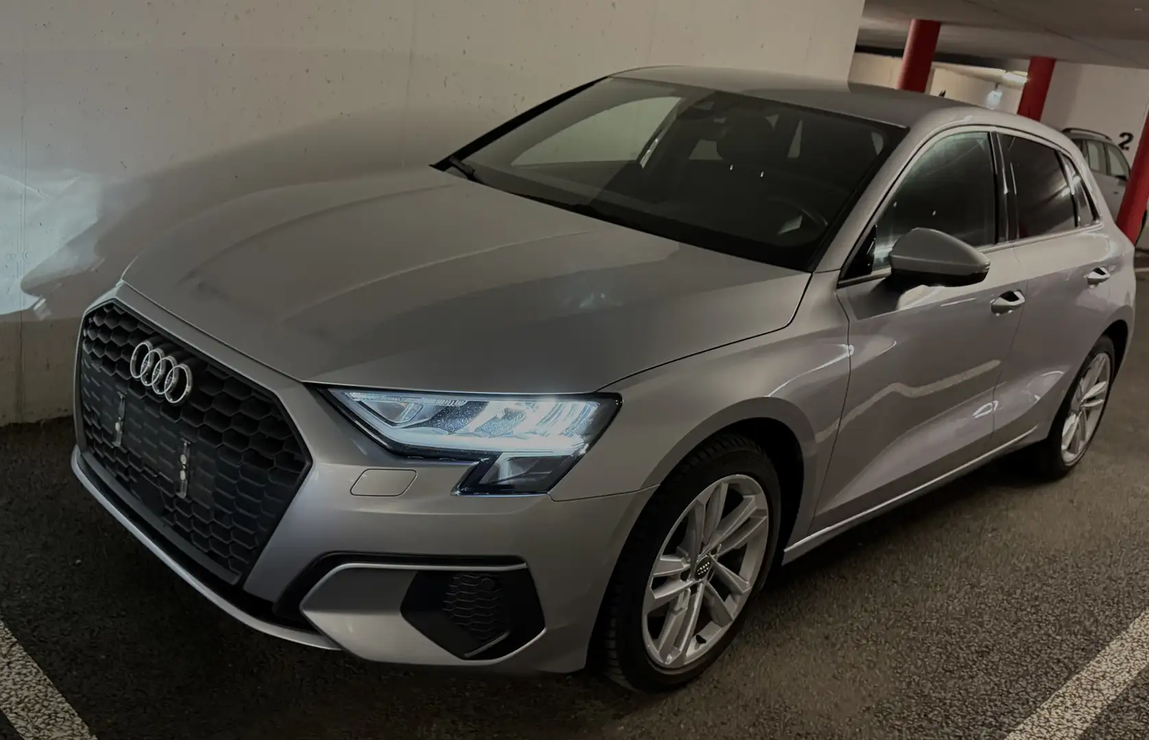 Audi A3 35 TDI Sportback S tronic - 1