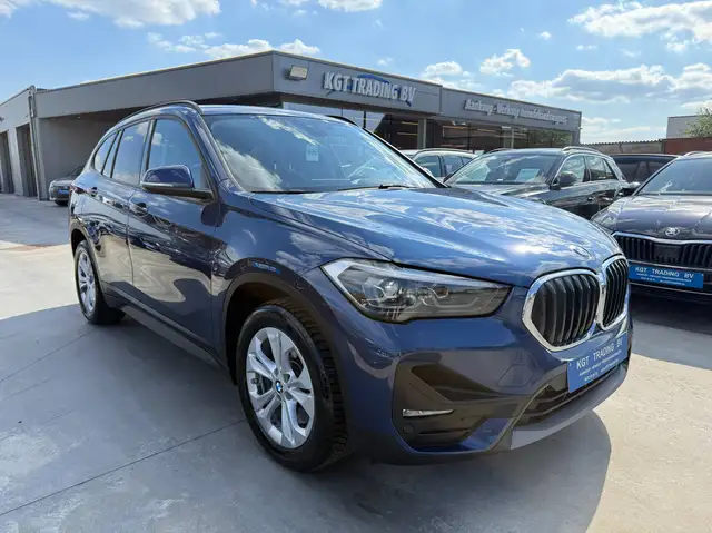 BMW X1 view 3