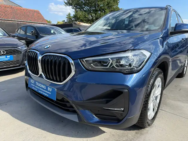 BMW X1 view 10