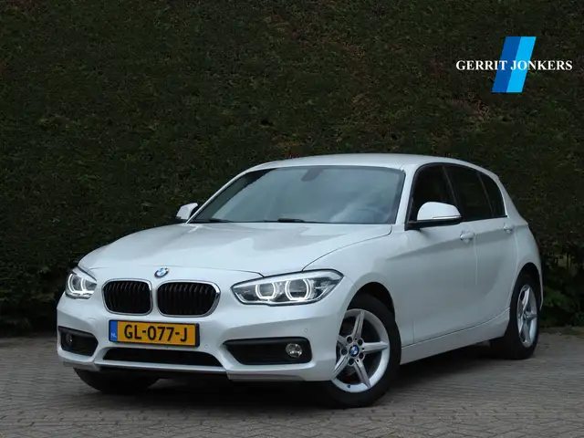 BMW 118 1-serie 118i Essential | Trekhaak | Camera