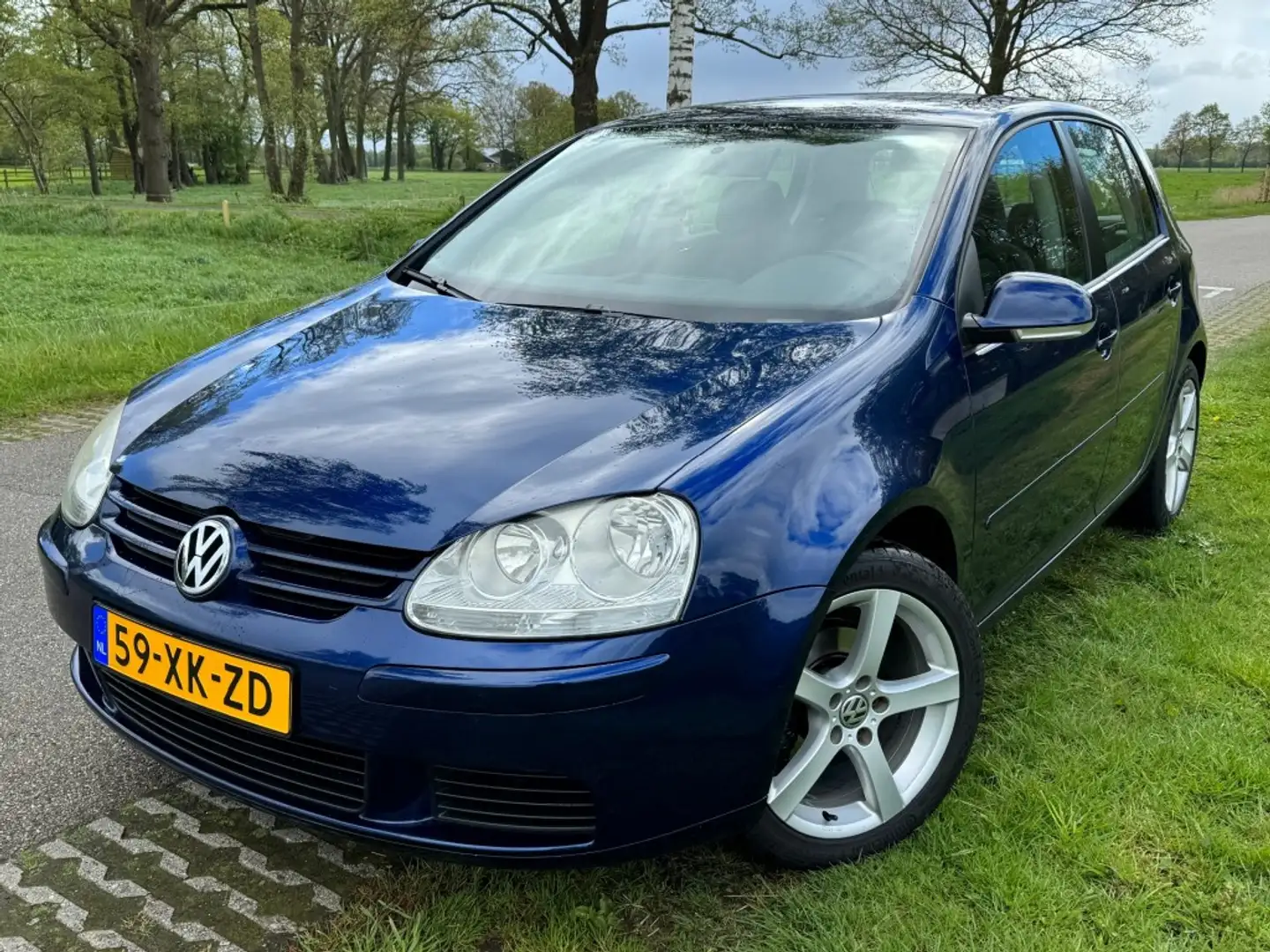 Volkswagen Golf 1.6 FSI COMFORTLINE Blauw - 1