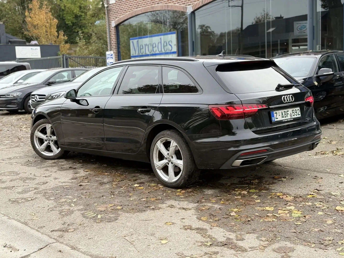 Audi A4 BREAK 35 TDi S-TRONIC SPORT ÉDITION SHADOW LOOK Noir - 2