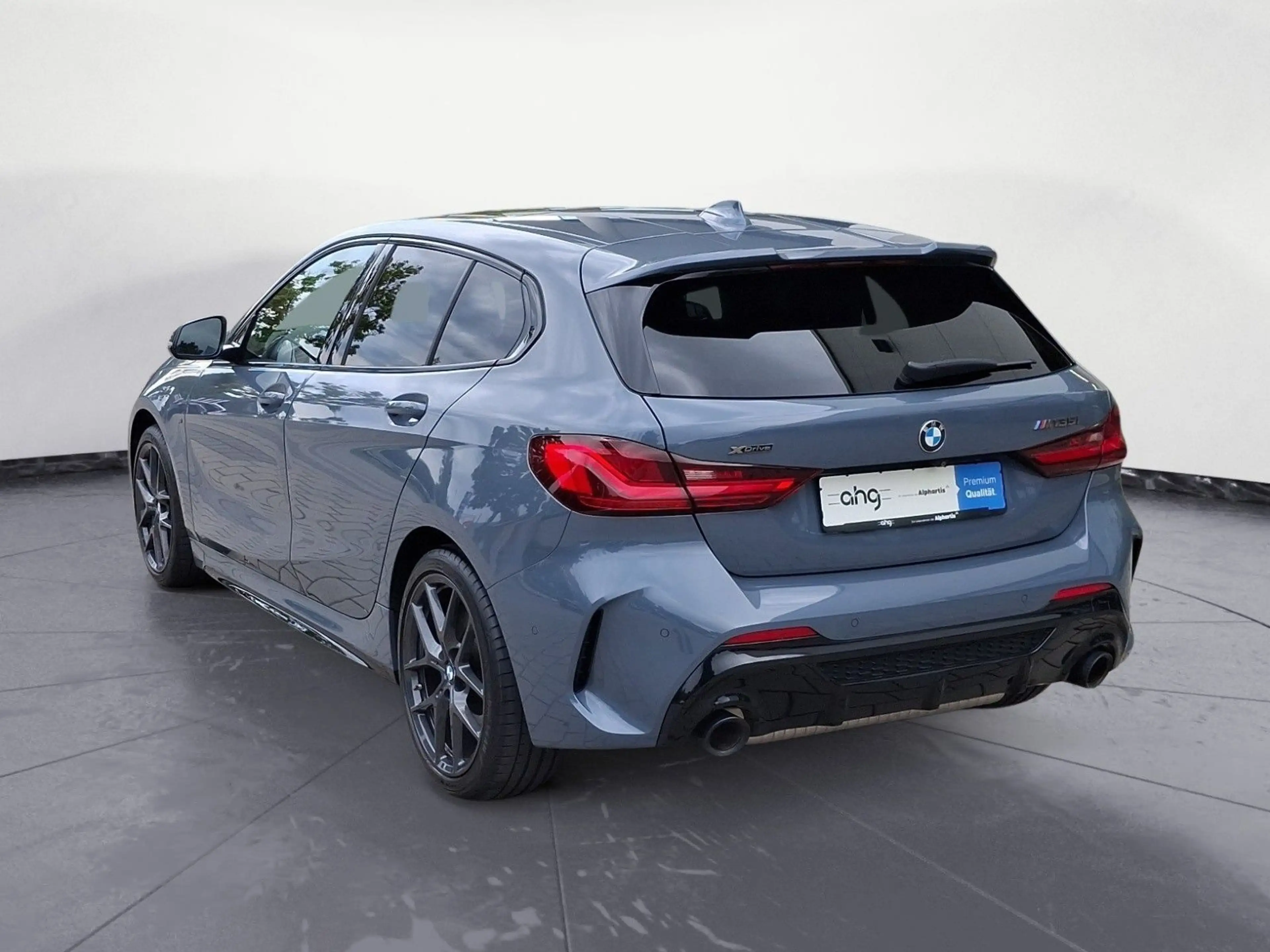 BMW 135 i xDrive Edition Colorvision Pano Head-Up El — photo 4