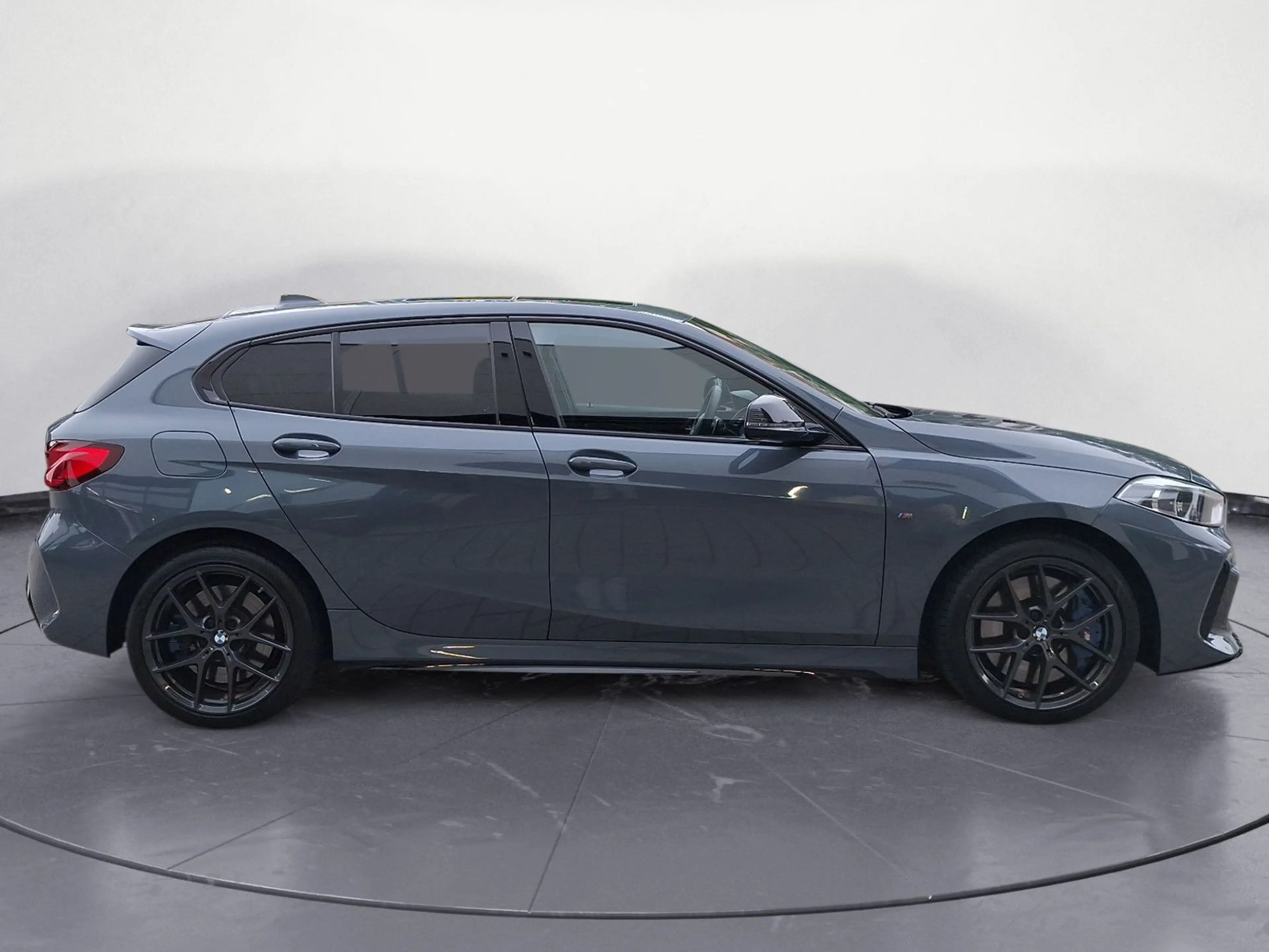 BMW 135 i xDrive Edition Colorvision Pano Head-Up El — photo 6
