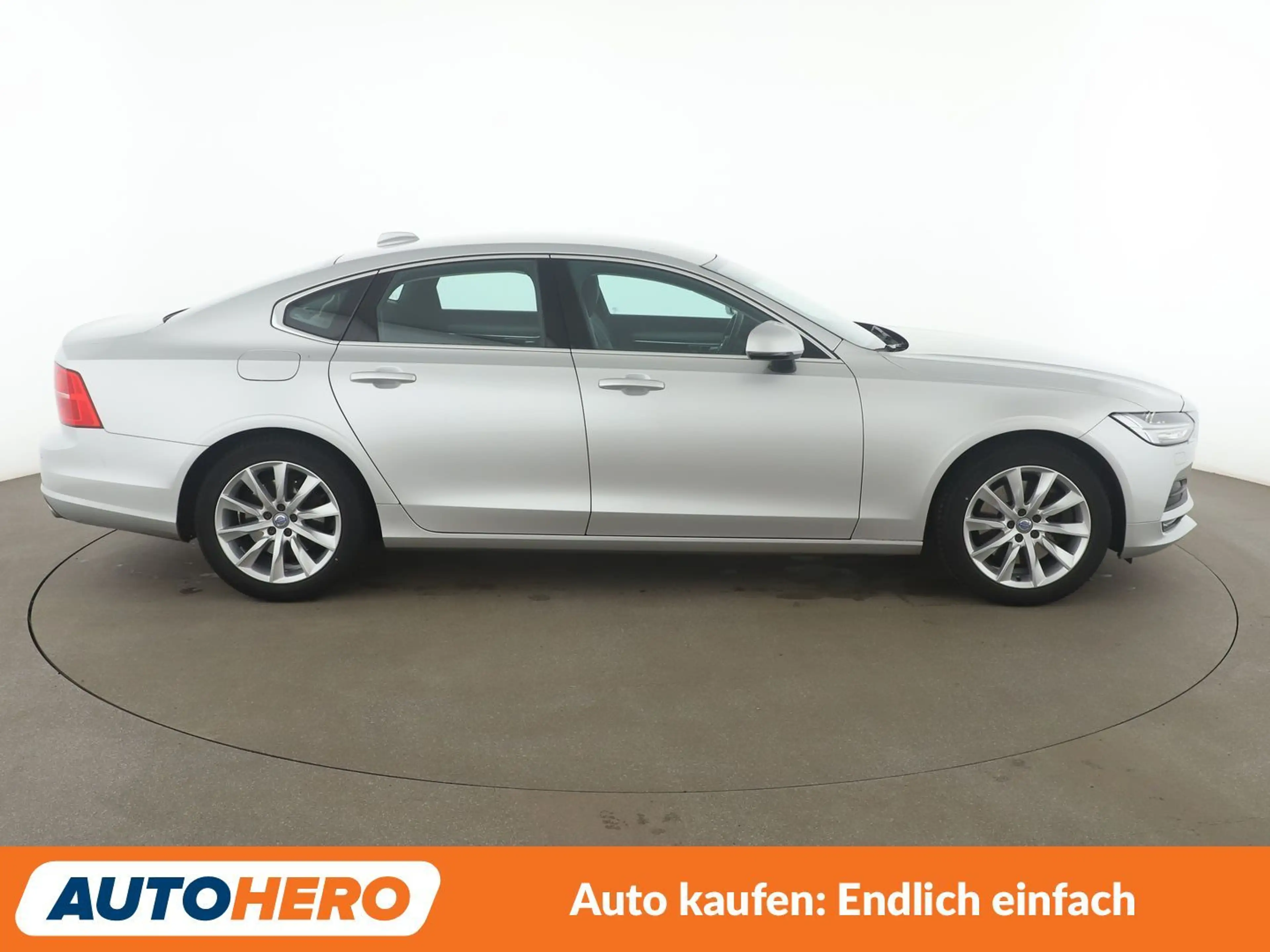 Volvo S90 2.0 T4 Momentum *NAVI*TEMPO*PDC*SHZ* — photo 7