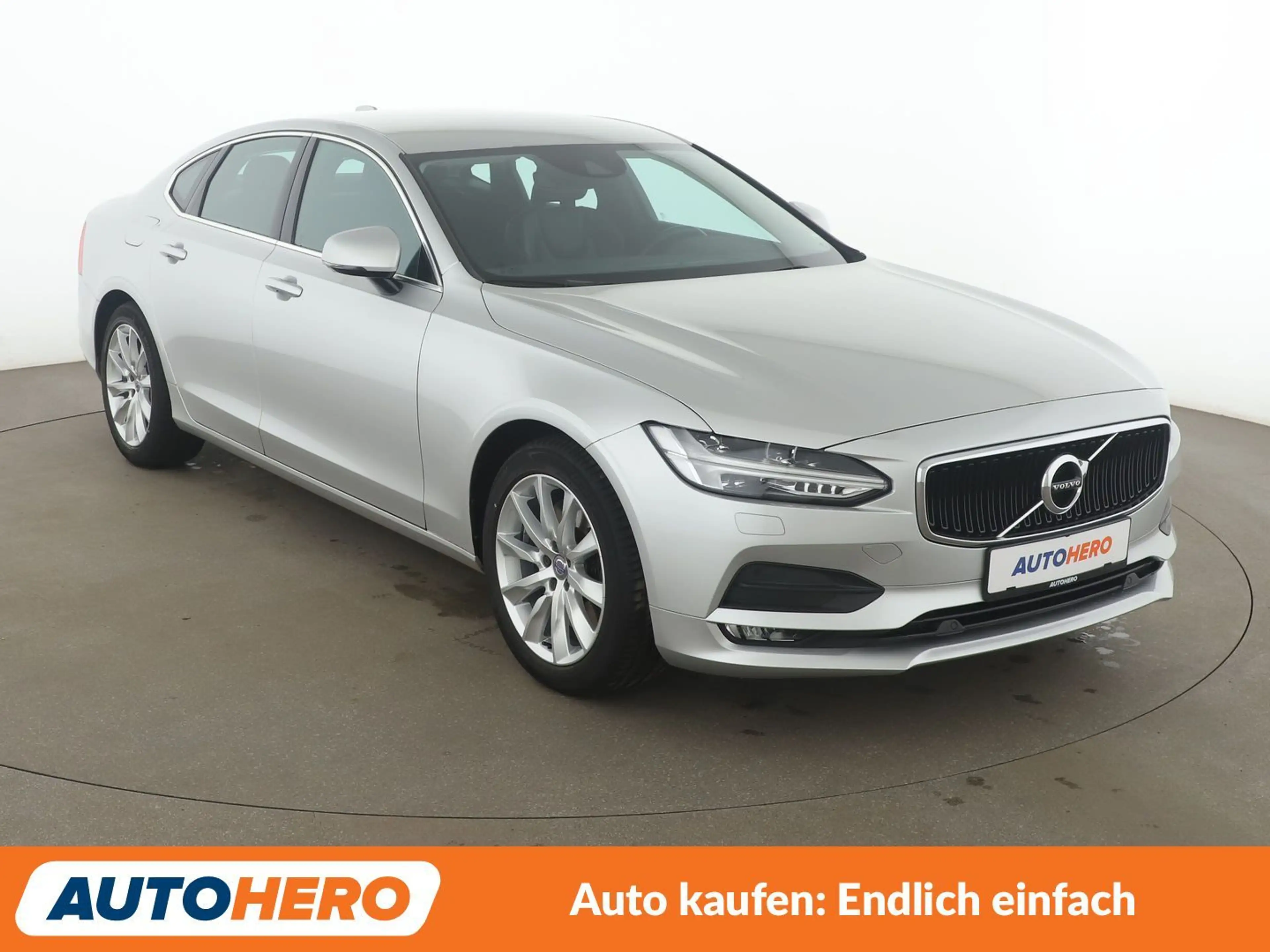 Volvo S90 2.0 T4 Momentum *NAVI*TEMPO*PDC*SHZ* — photo 8