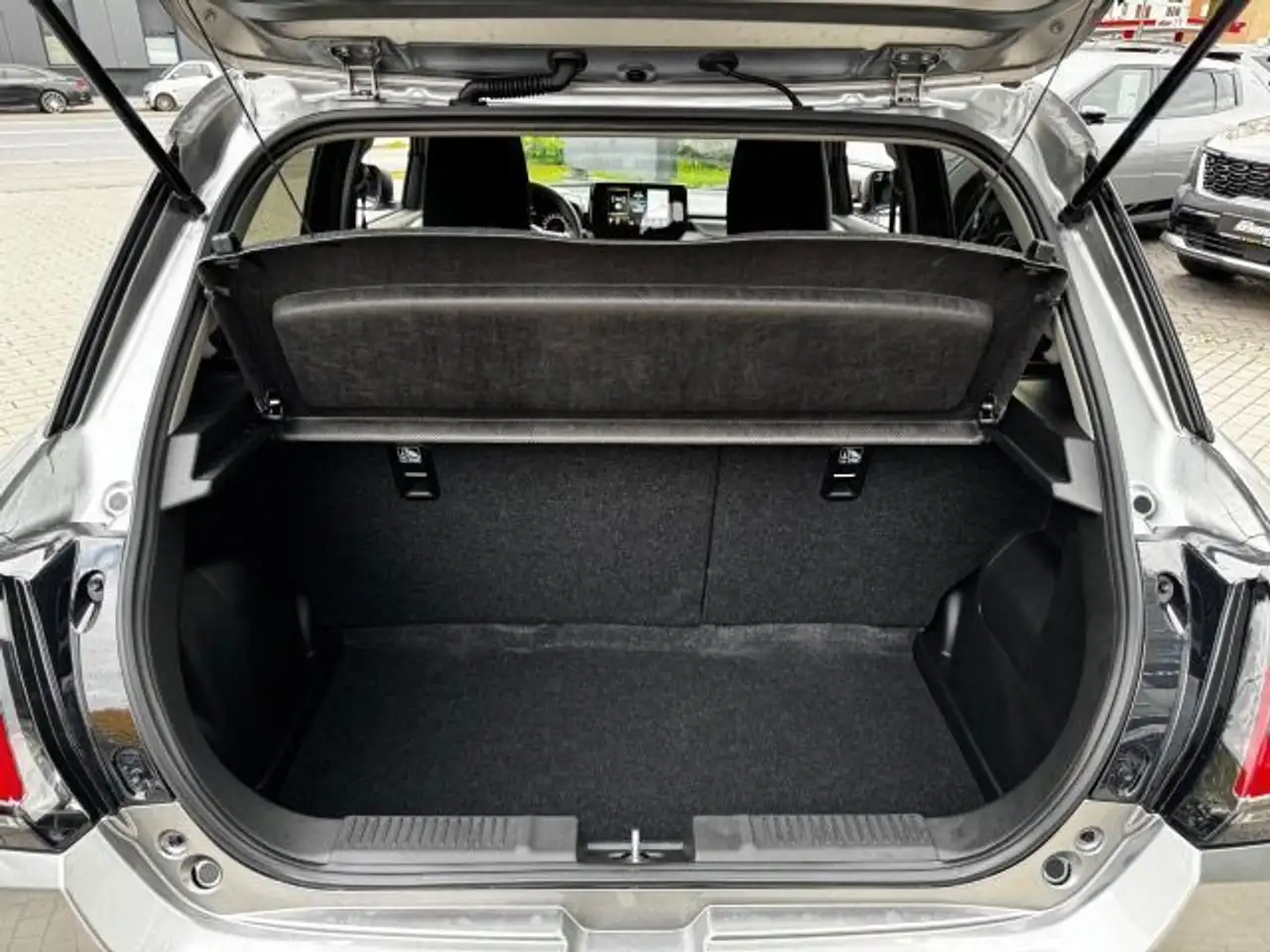 Suzuki Swift SWIFT 1.2 DUALJET HYBRID COMFORT 5-GANG 19