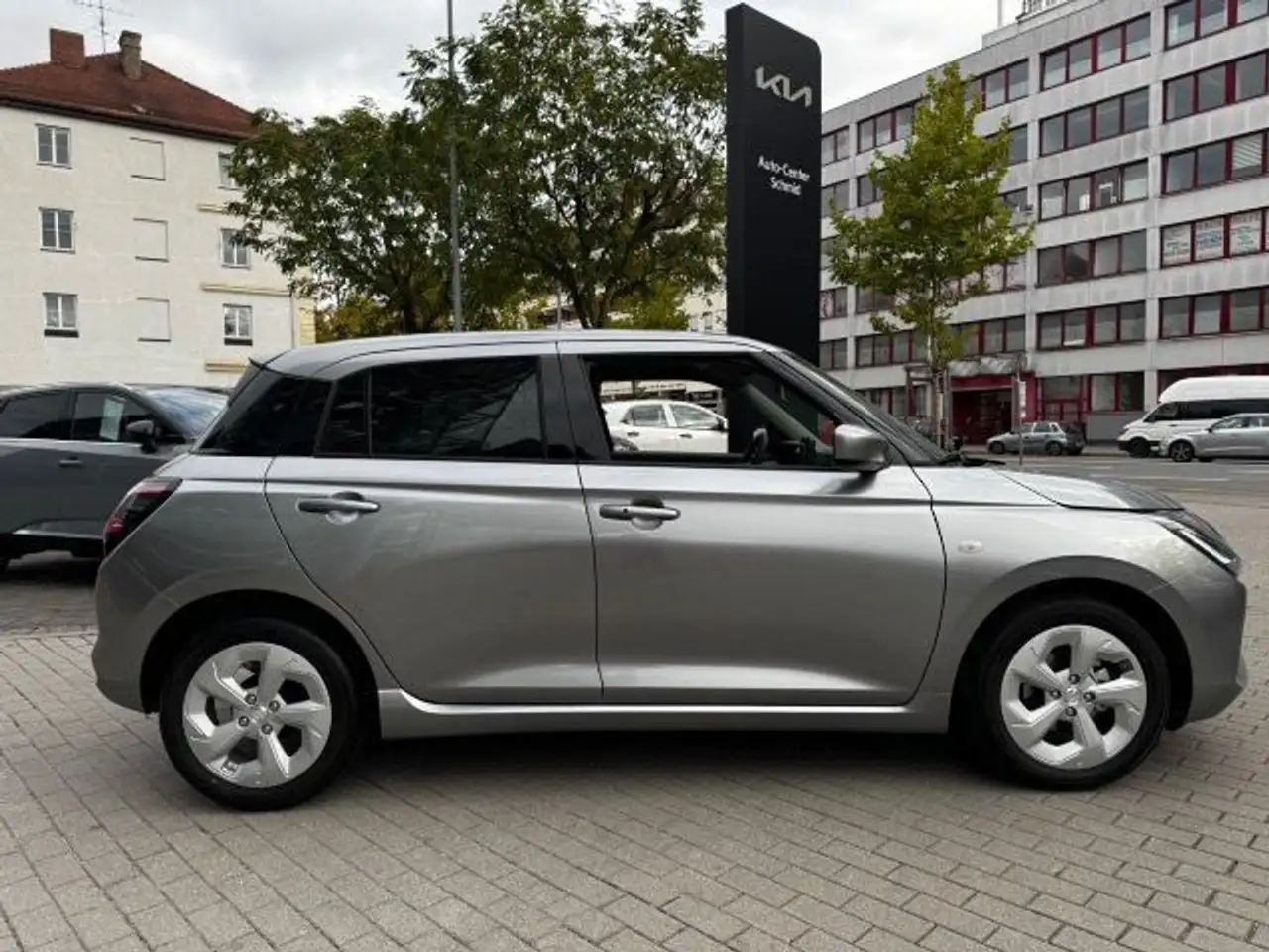 Suzuki Swift SWIFT 1.2 DUALJET HYBRID COMFORT 5-GANG 5