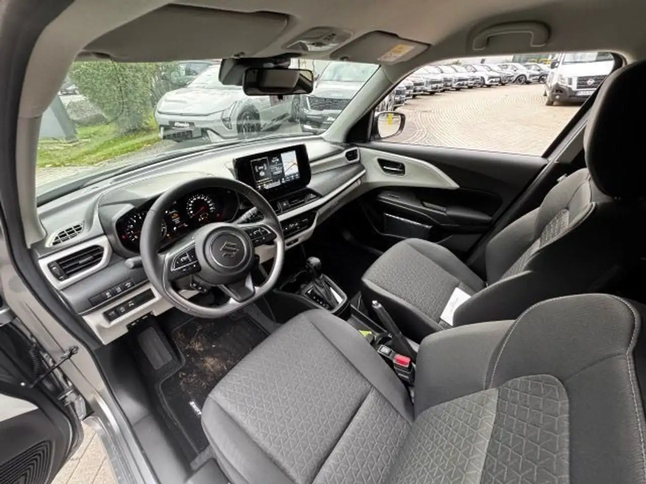 Suzuki Swift SWIFT 1.2 DUALJET HYBRID COMFORT 5-GANG 16