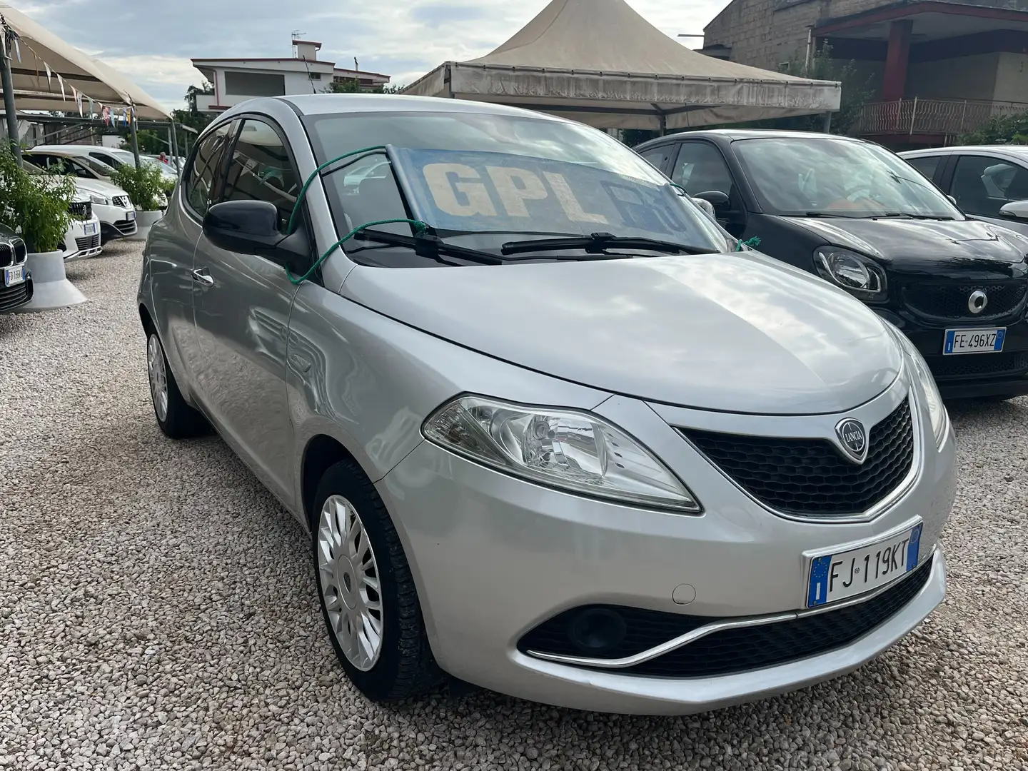 Lancia Ypsilon 1200 GPL KM CERTIFICATI UNICO PROPRIETARIO 2017 Argent - 1