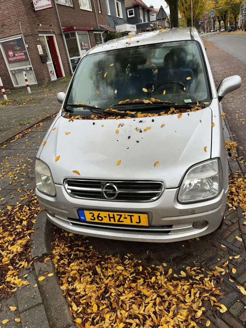 Opel Agila 1.2-16V Comfort Grijs - 1