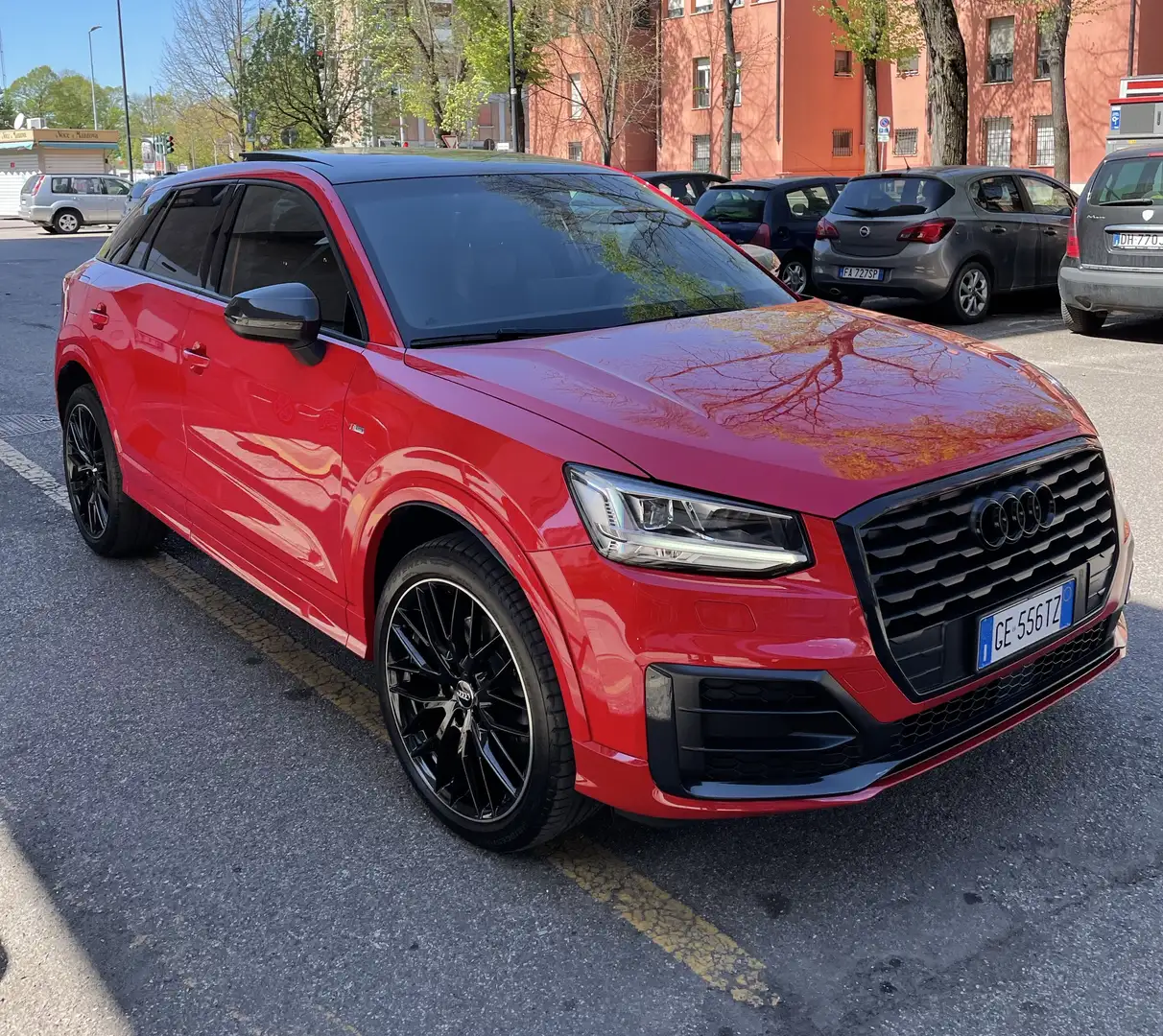 Audi Q2 30 1.6 tdi Sline 2x, CARBONIO, TETTO, NEOPATENTATI Rosso - 2